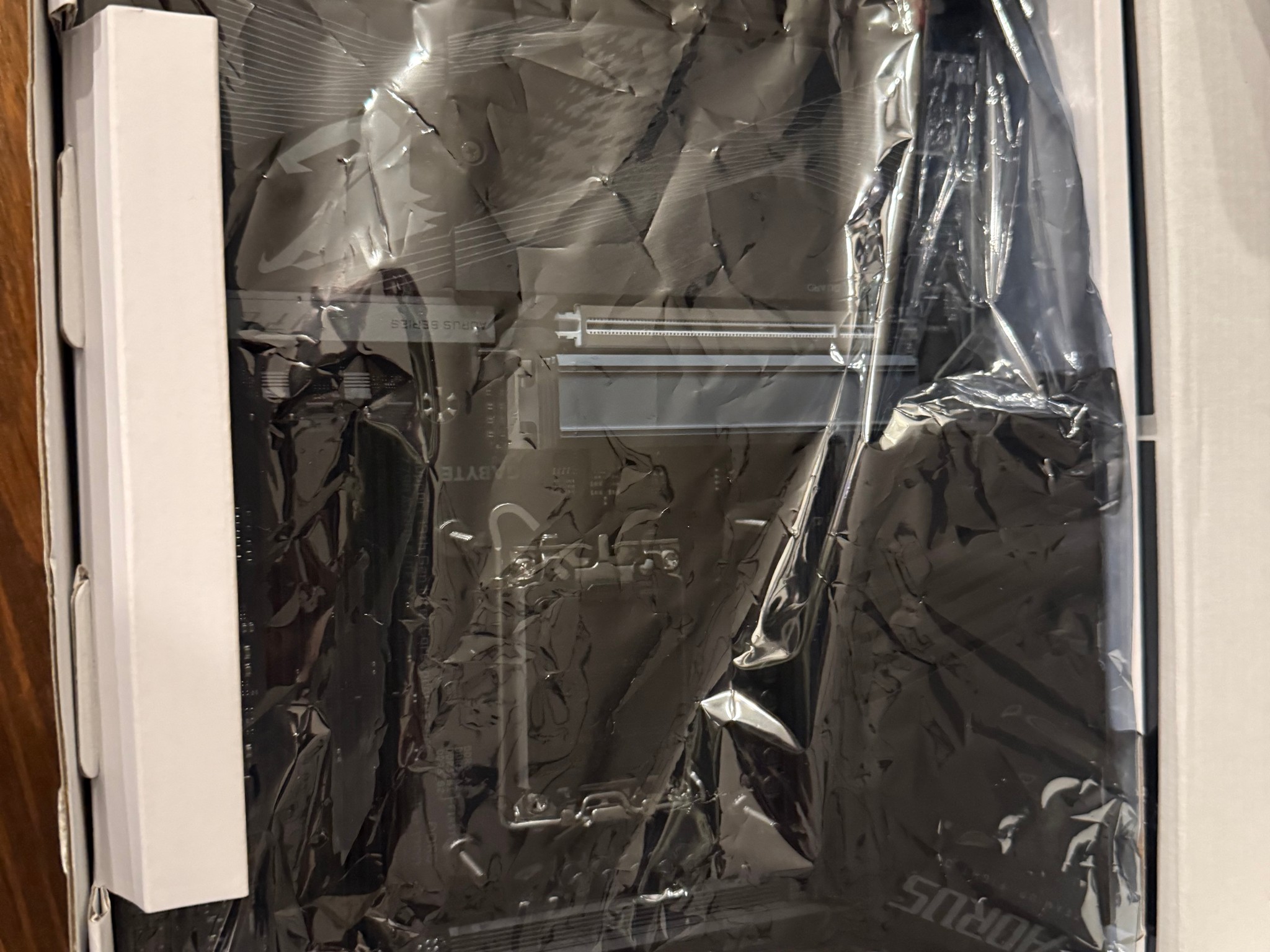Gigabyte Z790 APRUS ELITE AX — BRAND NEW