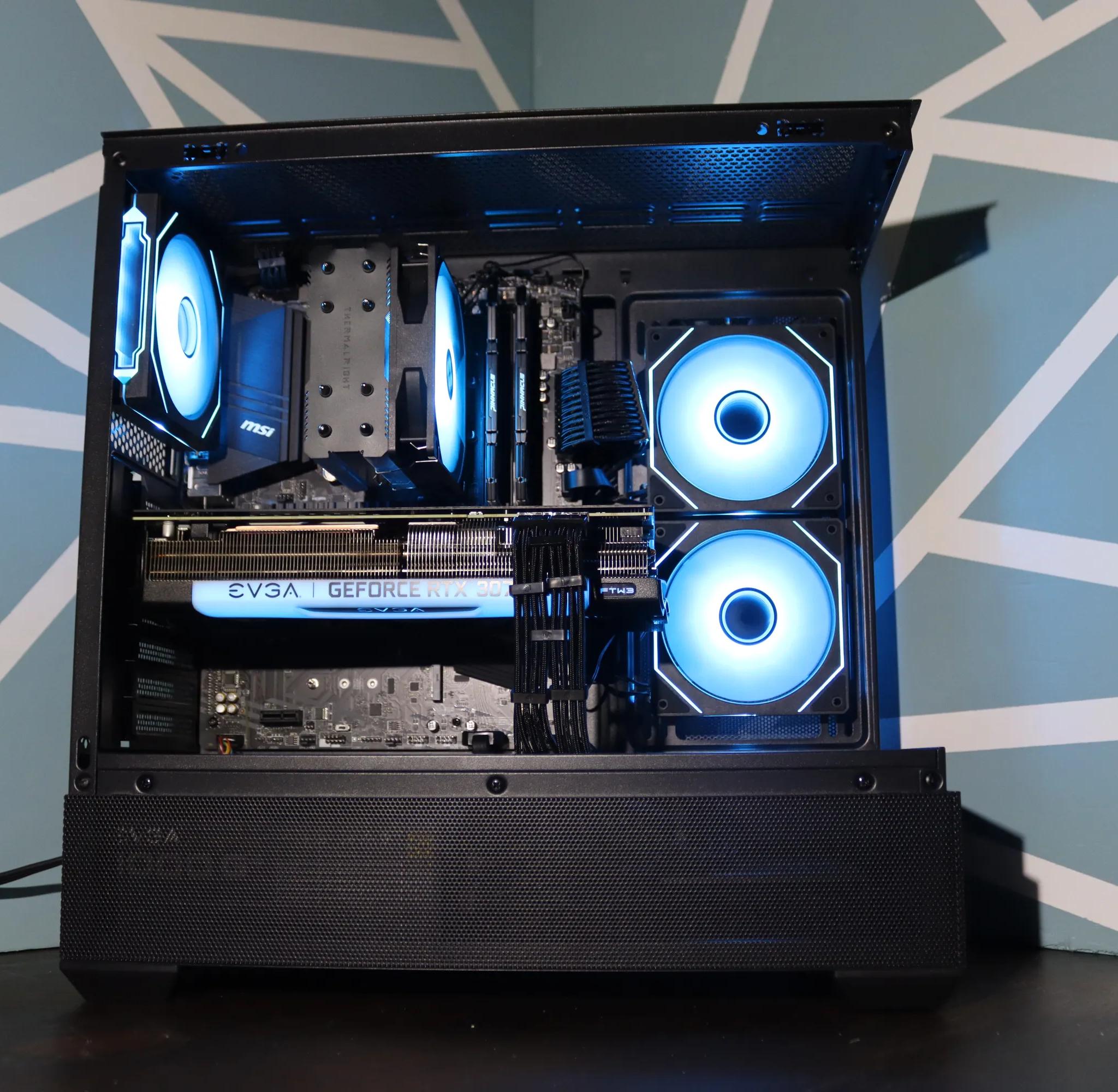 "ICE FROST LANTERN" 1080p/1440p 3070ti PC