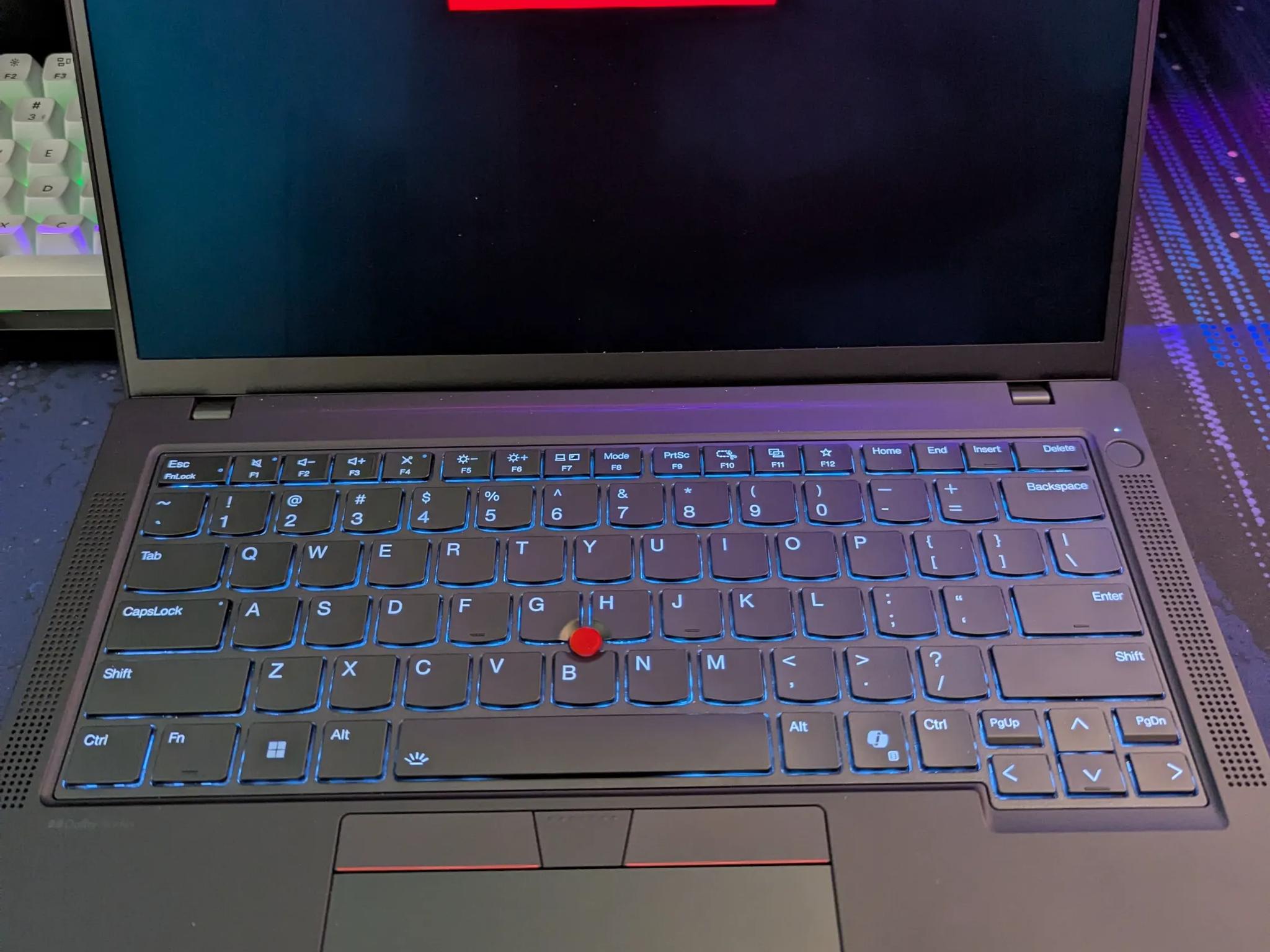 Lenovo ThinkPad P14s Gen 5 AMD