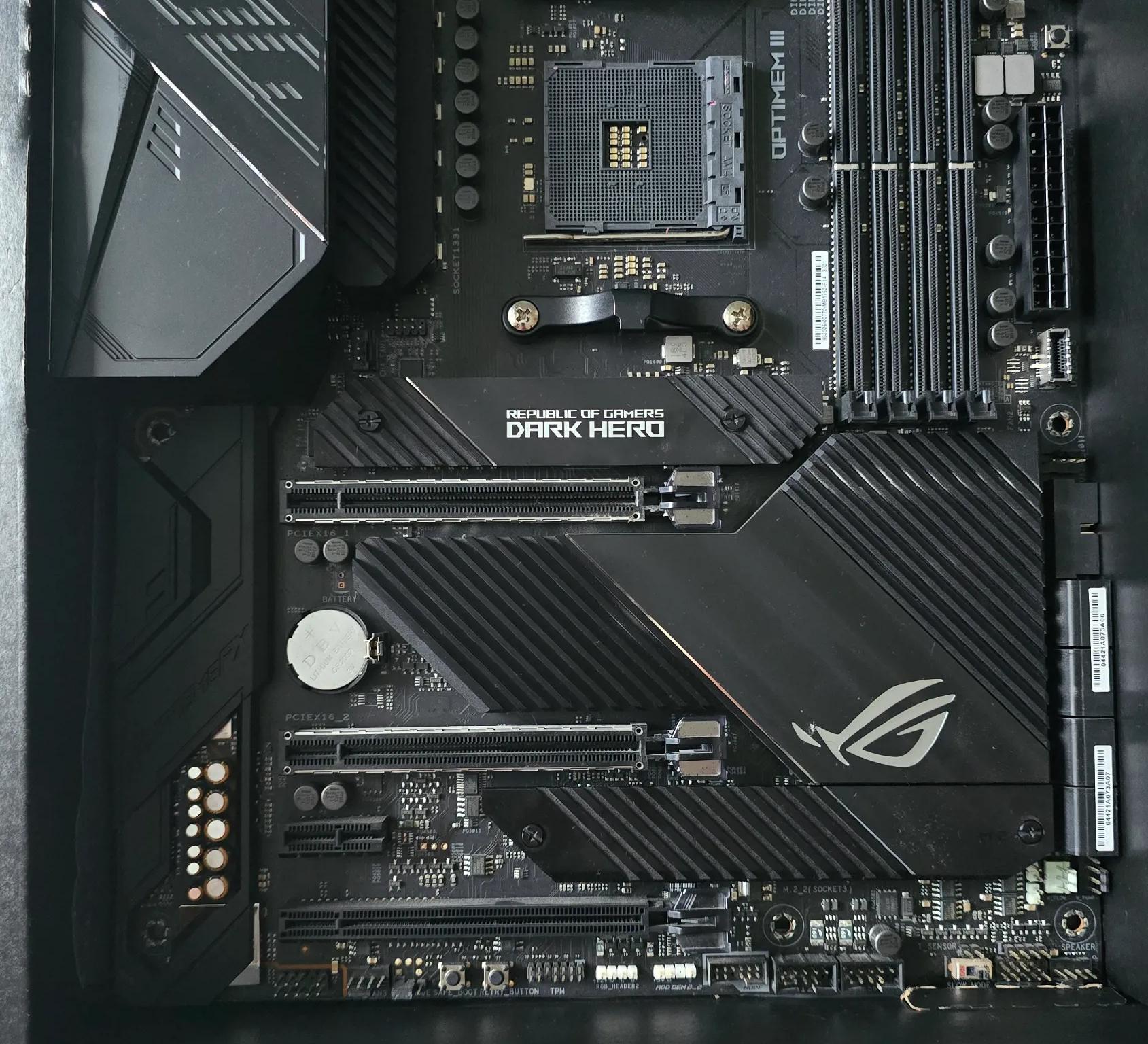 Asus Crosshair VIII Dark Hero X570