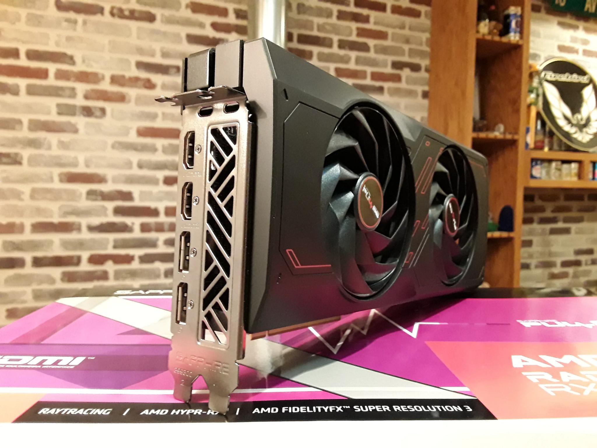 Sapphire Pulse RX 7700XT 12GB - Like New