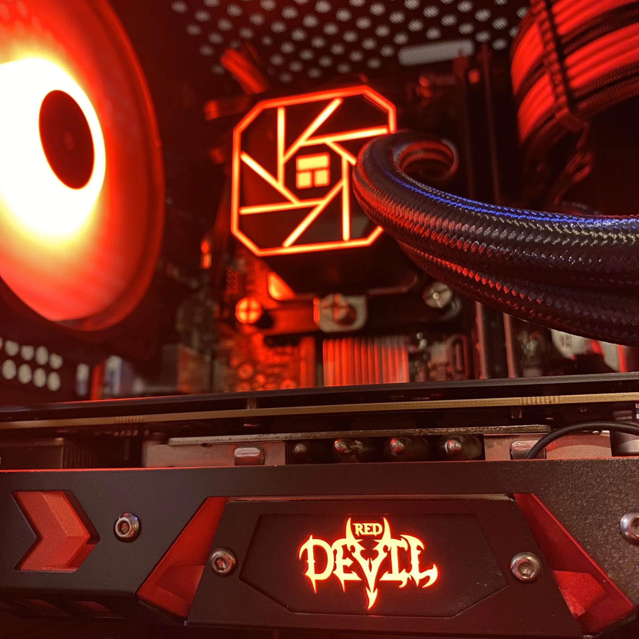 i5 8600 | RX 580 | 16gb | Liquid Cooled RGB gaming PC