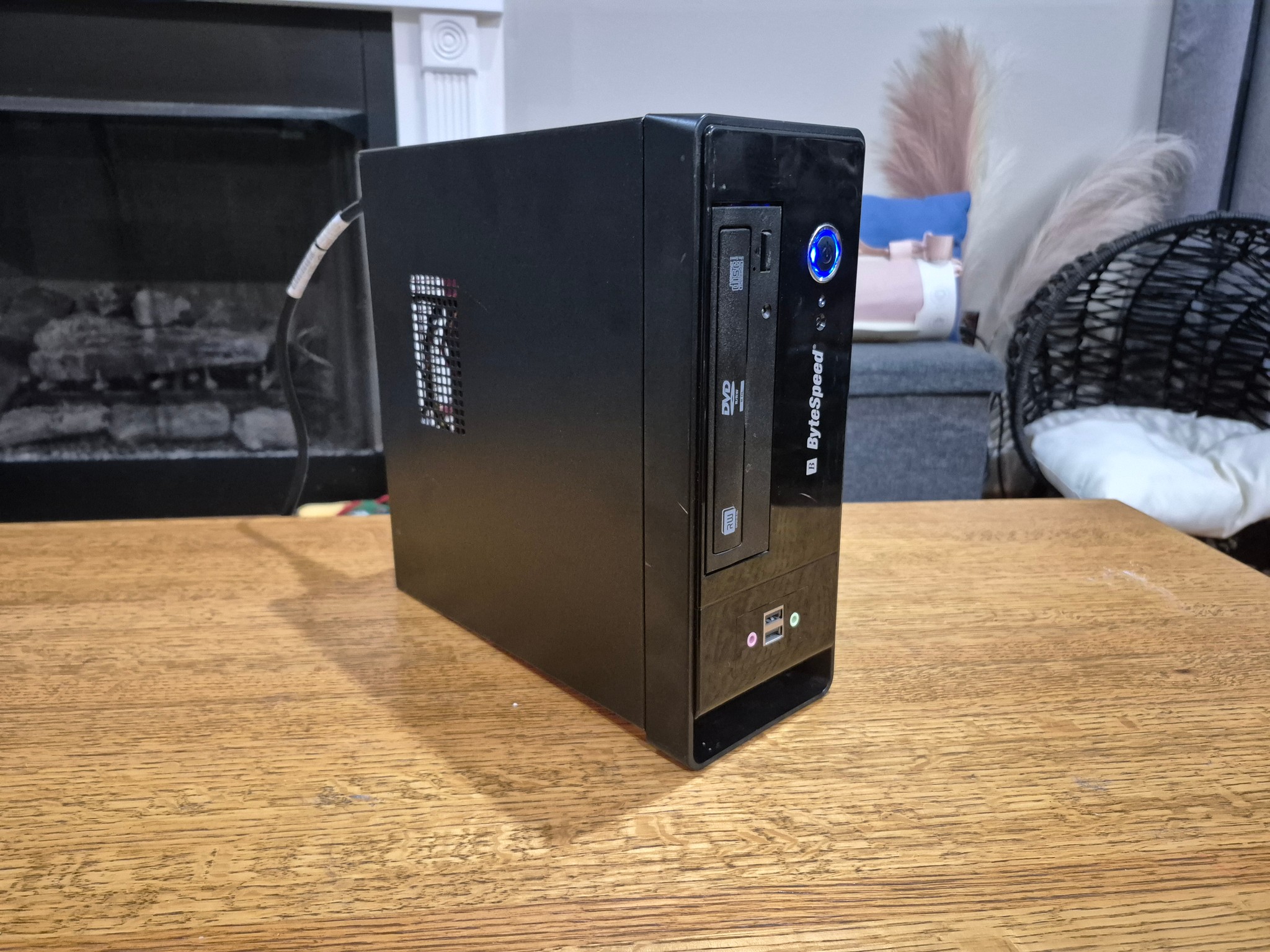 Custom Windows 11 Office PC || i3-6100, AMD R5 240, 128GB SSD, 12GB RAM, Win11, WiFi