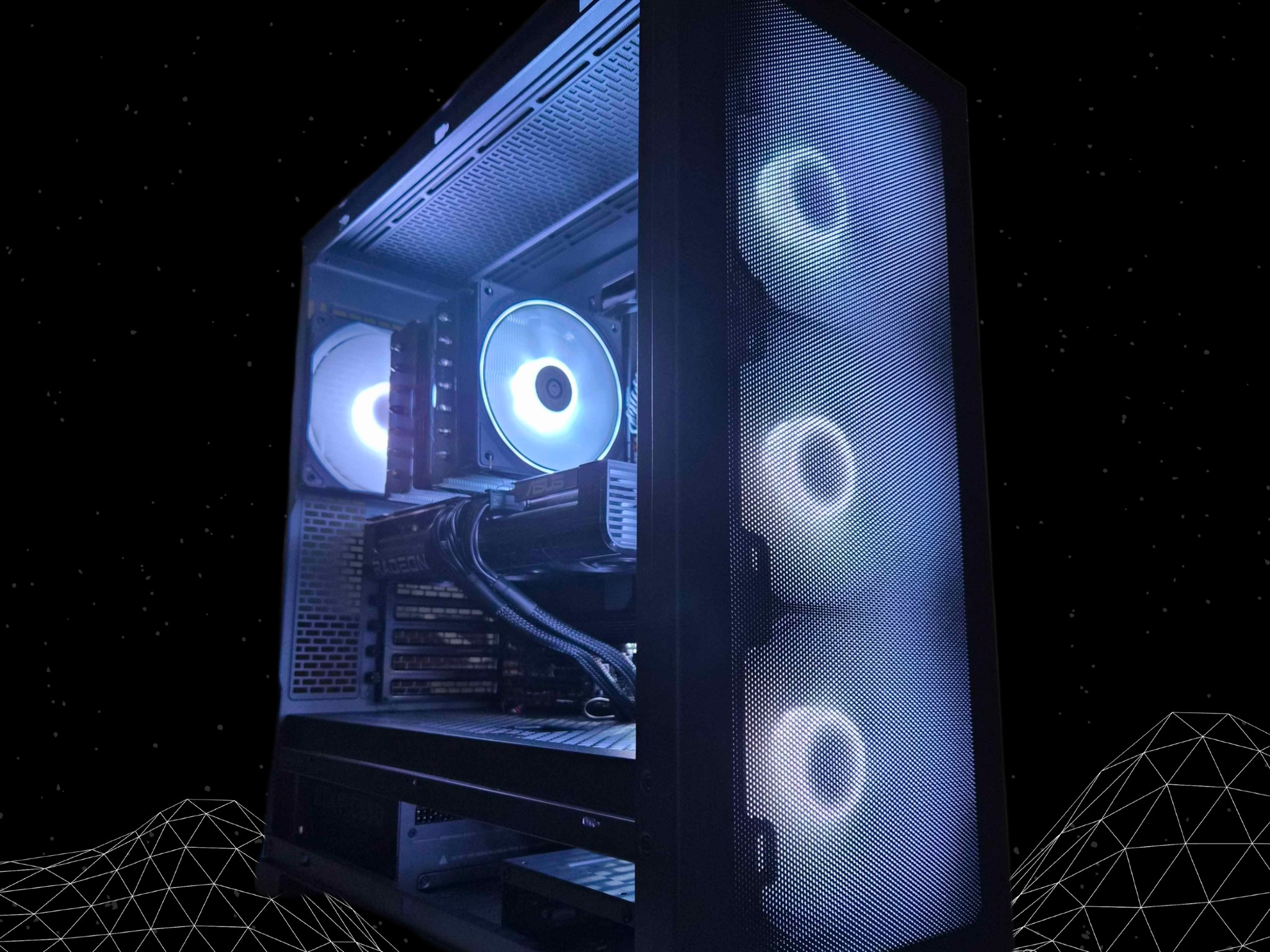 RX 9070 XT | Ryzen 7 7700X | 32GB DDR5 RAM | 2 TB SSD |