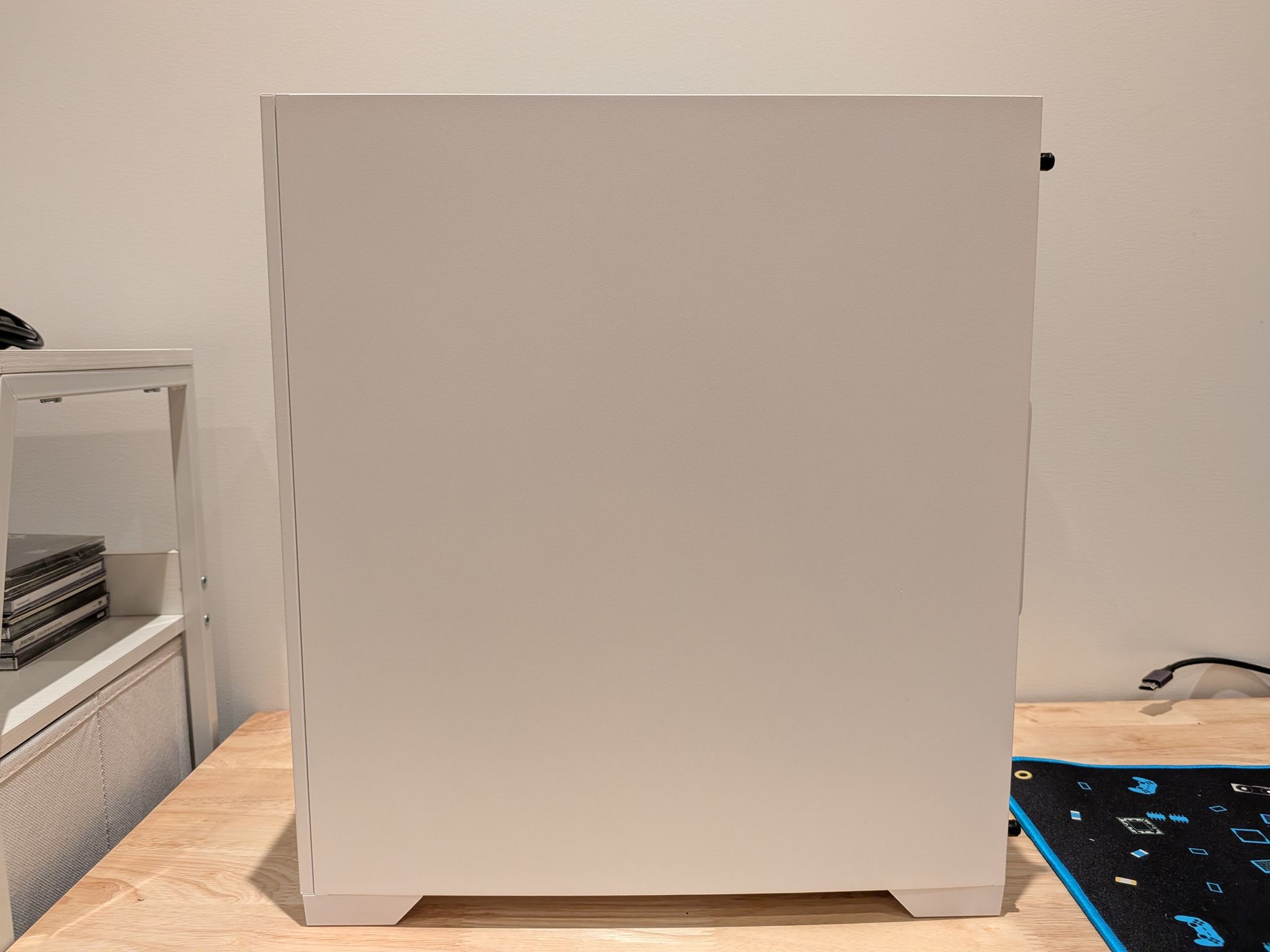 1440p Violet Cloud - RX 9060 XT 16GB, Ryzen 5 5600X, 32 GB DDR4 RAM, 1 TB Gen 4 NVME, RGB