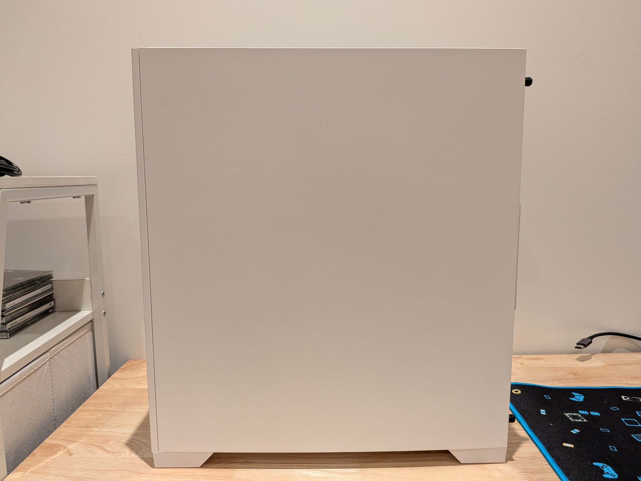 1440p Violet Cloud - RX 9060 XT 16GB, Ryzen 5 5600X, 32 GB DDR4 RAM, 1 TB Gen 4 NVME, RGB