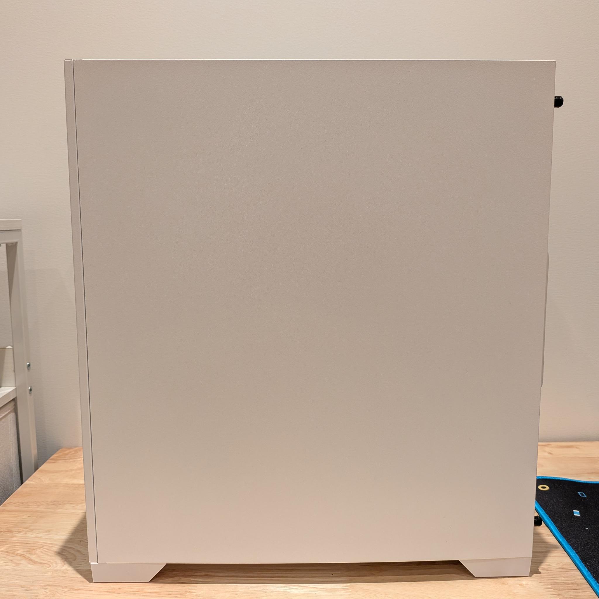 1440p Violet Cloud - RX 9060 XT 16GB, Ryzen 5 5600X, 32 GB DDR4 RAM, 1 TB Gen 4 NVME, RGB