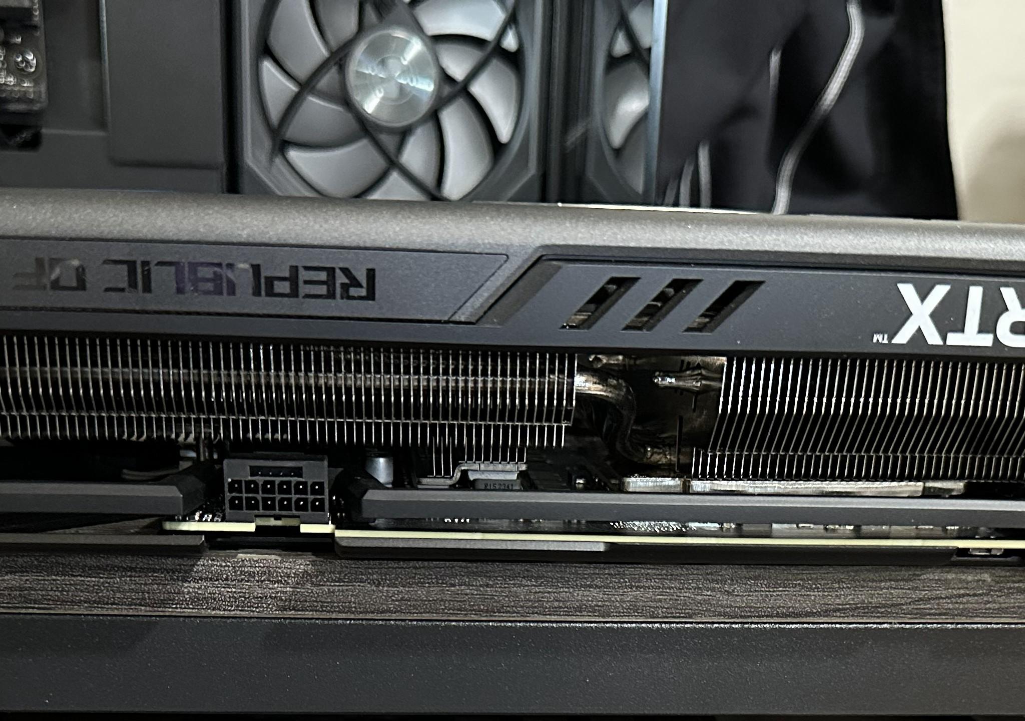 Asus ROG STRIX GAMING GeForce RTX 4070 Ti SUPER