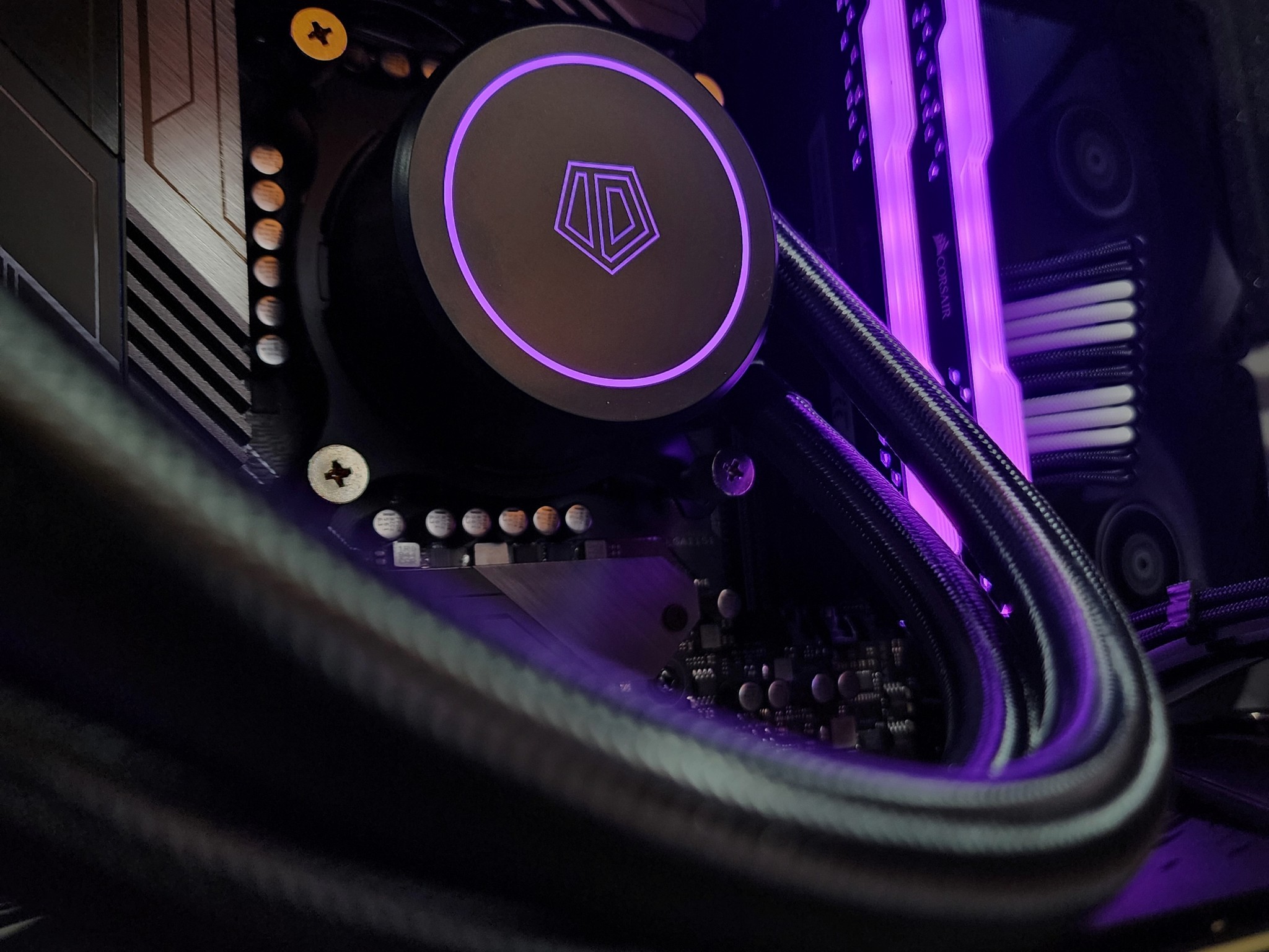 🤍💜🖤 Gigabyte RTX 3080 // Intel Core i9 9900K // Corsair Vengeance RGB 32GB 3200MHz
