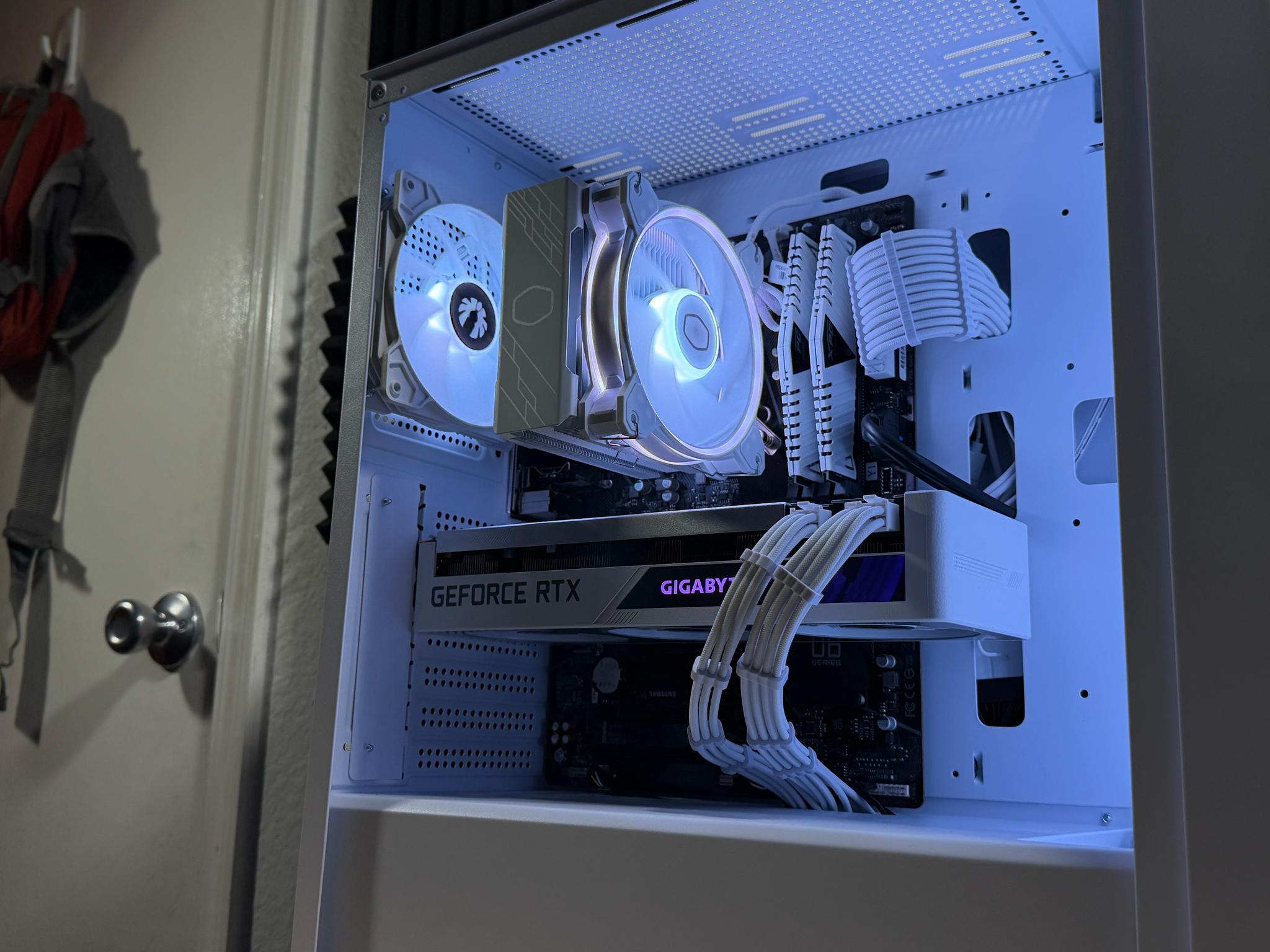 i7 11700F | RTX 3070 | 16GB DDR4 | 1TB NvMe