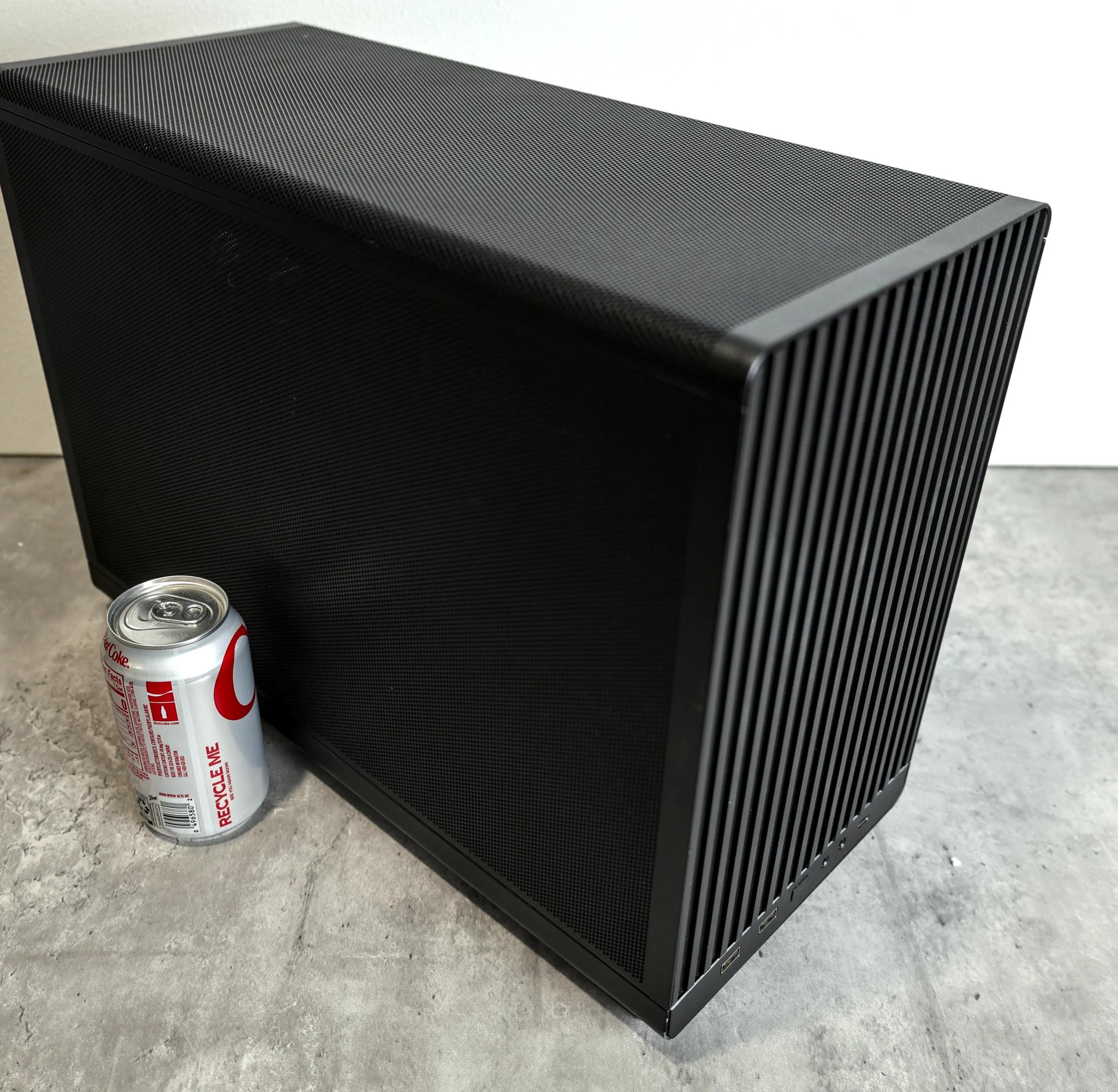 High-Performance Compact 1080p / 1440p Gaming PC