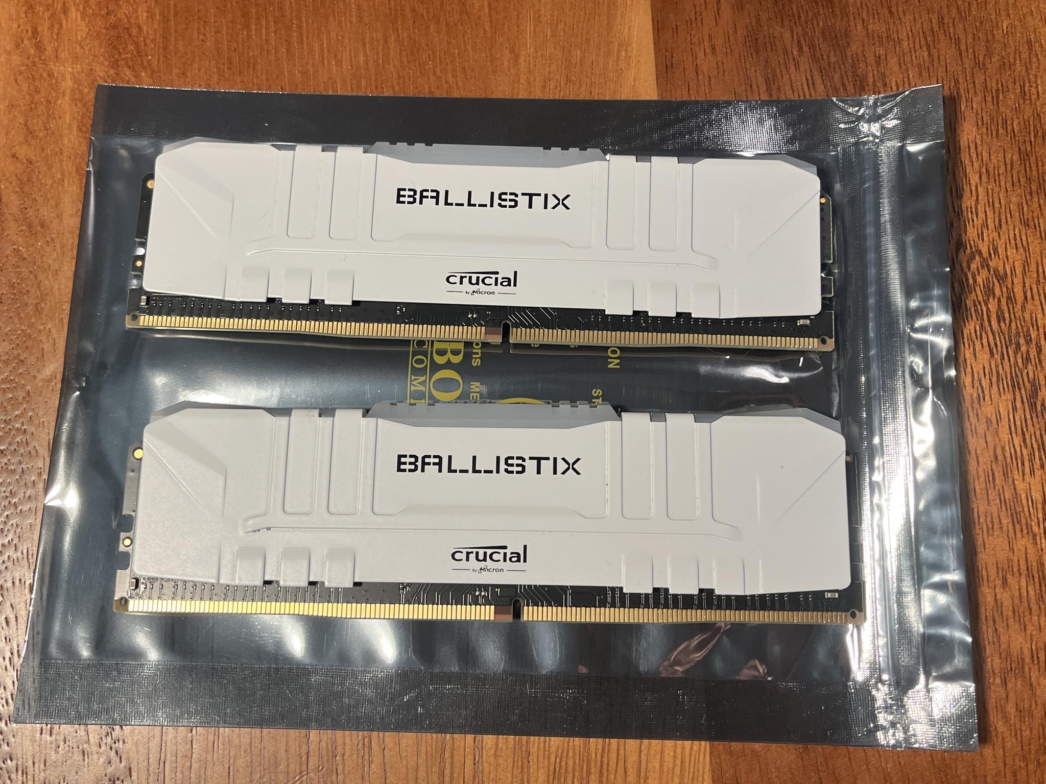 Crucial Ballistix RGB 16GB (2x8GB) RAM DDR4 3600MHz BL8G36C16U4WL