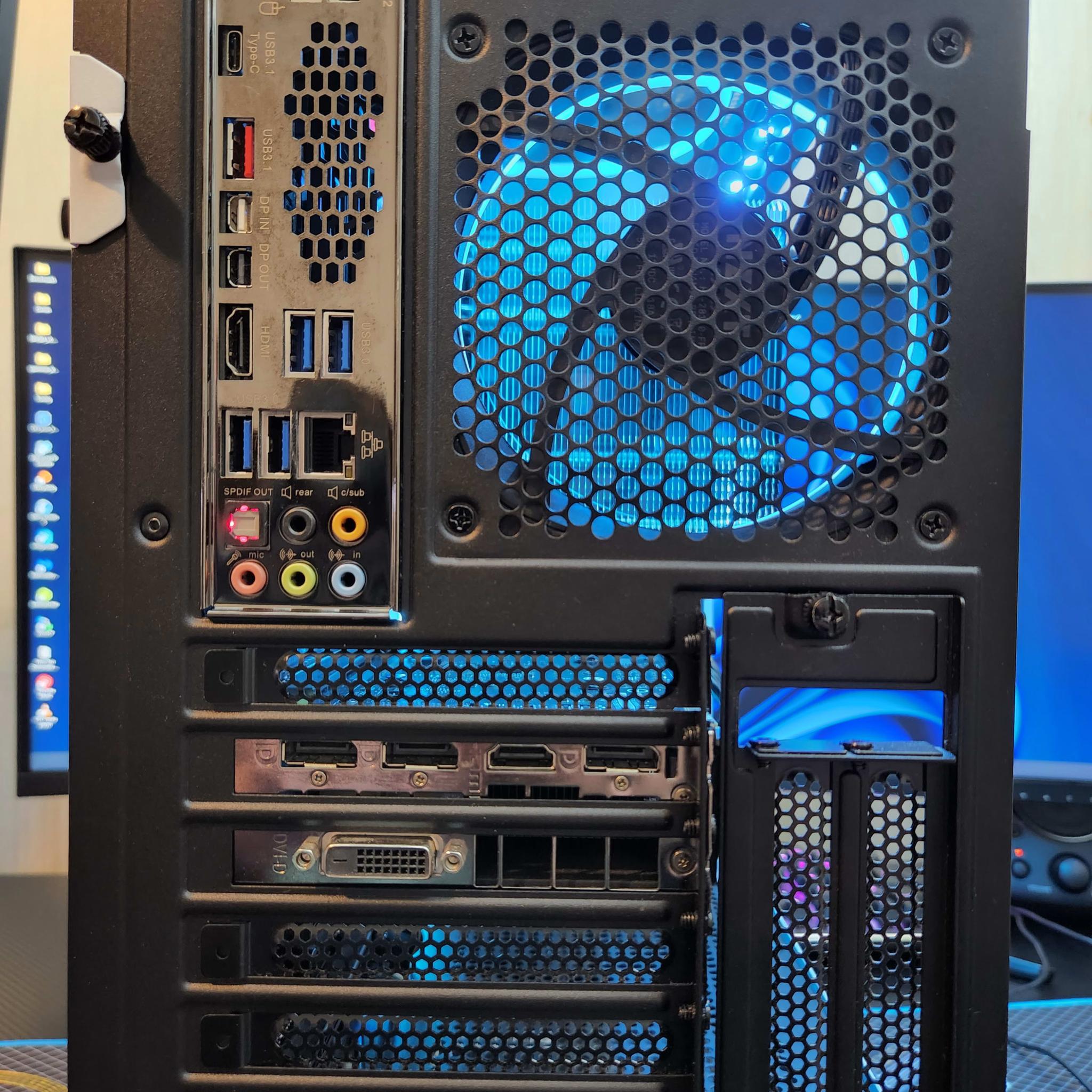 Custom 6700k | GTX 1070 | 16GB 3000 MHz | 1TB NVME SSD Gaming PC