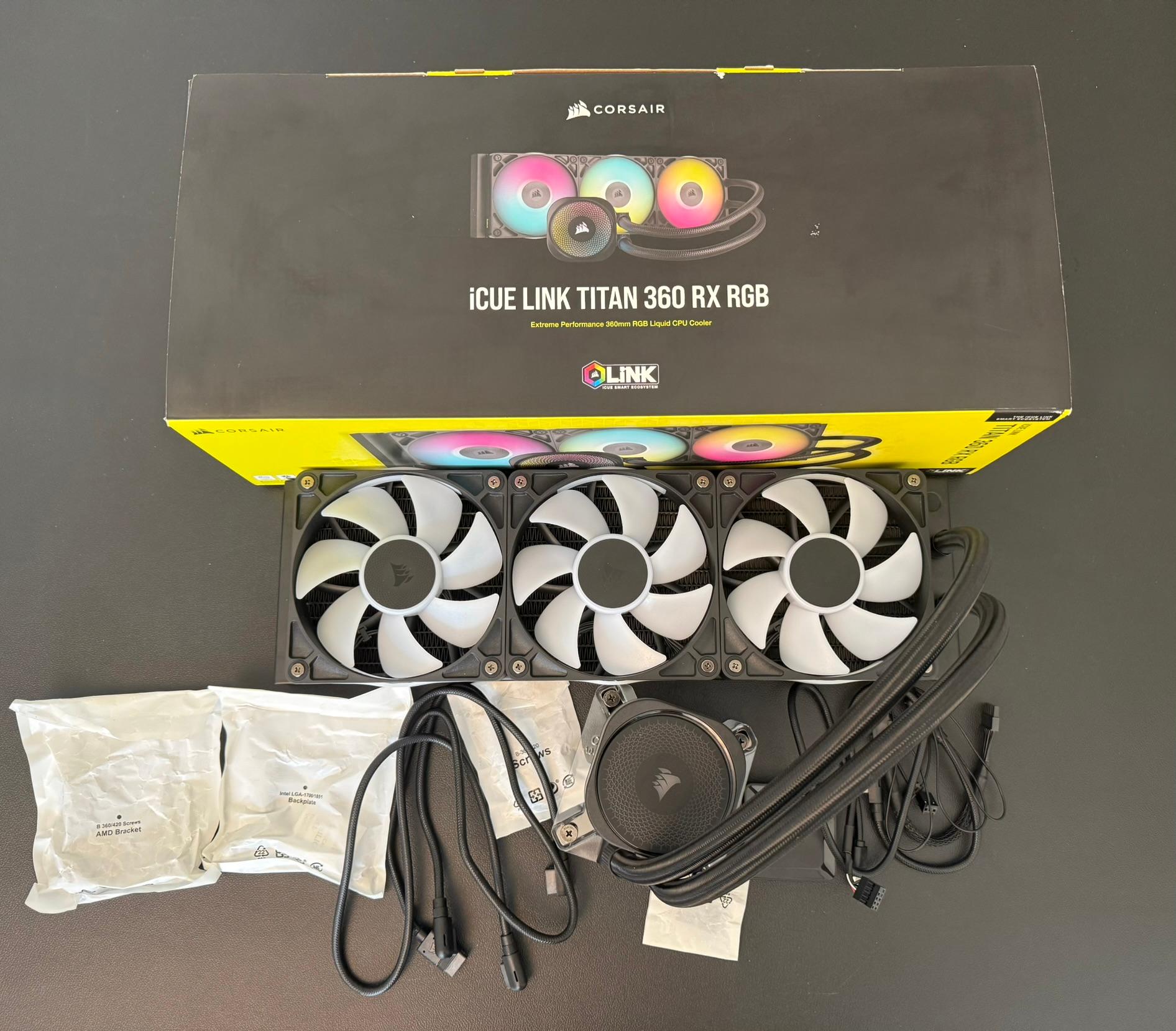 CORSAIR iCUE LINK TITAN RX 360 RGB AIO | Complete Kit | Box + Accessories