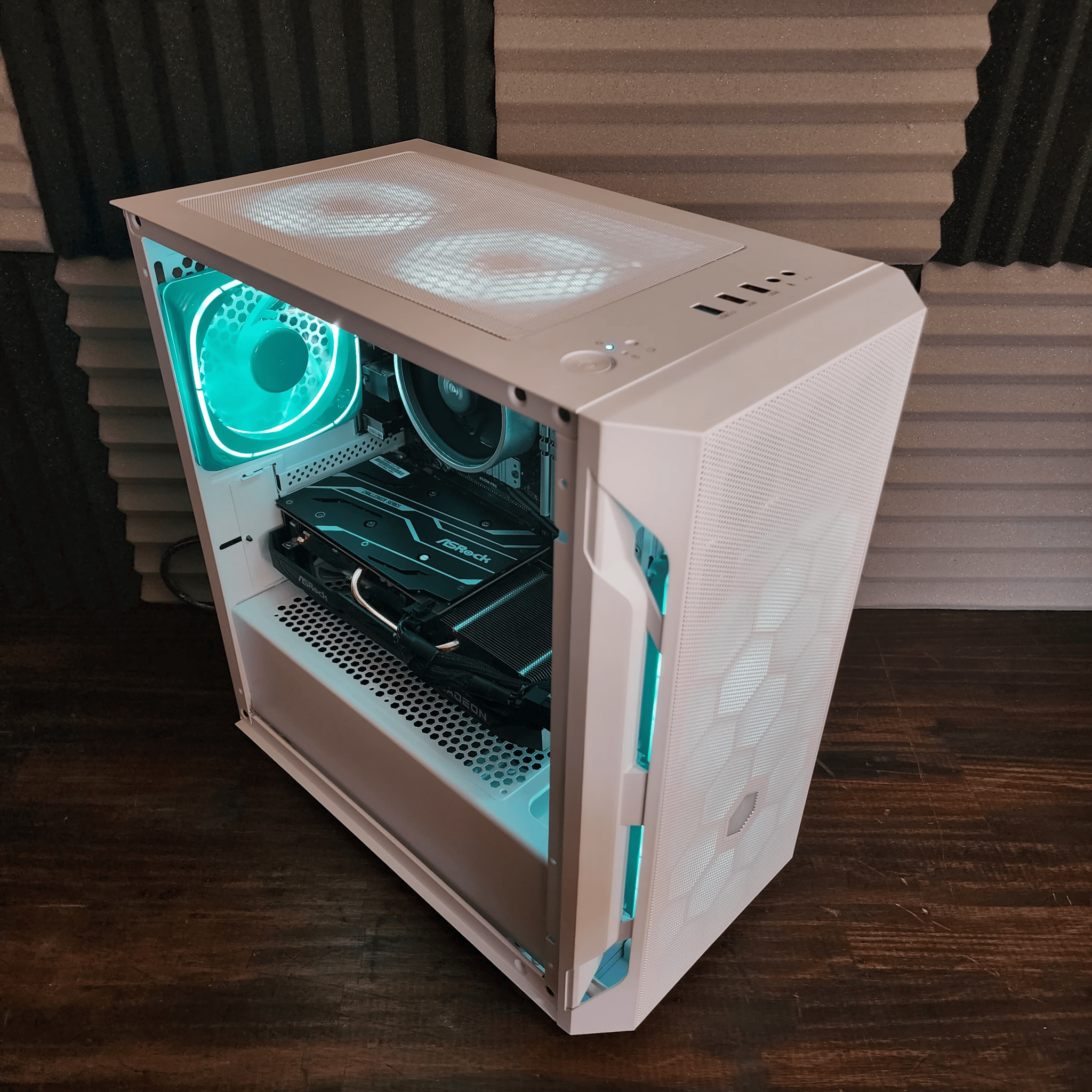 🤍👽🤍 ASRock RX 6600 //  AMD Ryzen 5 3500X // T-Create 16GB 3200MHz