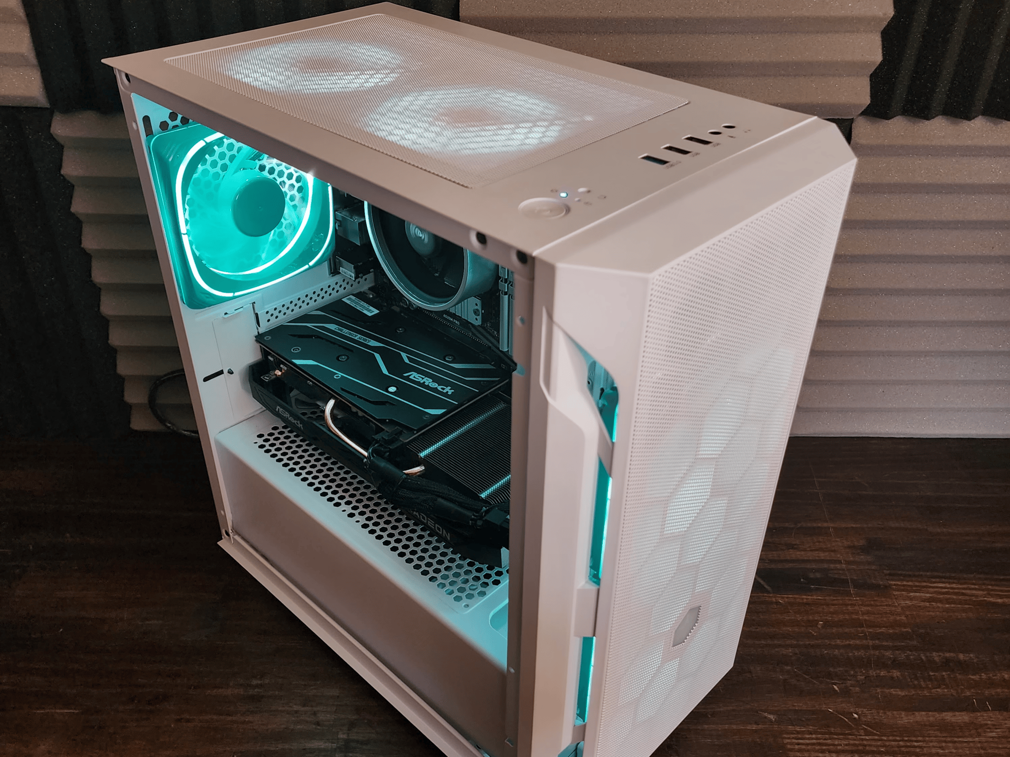 🤍👽🤍 ASRock RX 6600 //  AMD Ryzen 5 3500X // T-Create 16GB 3200MHz