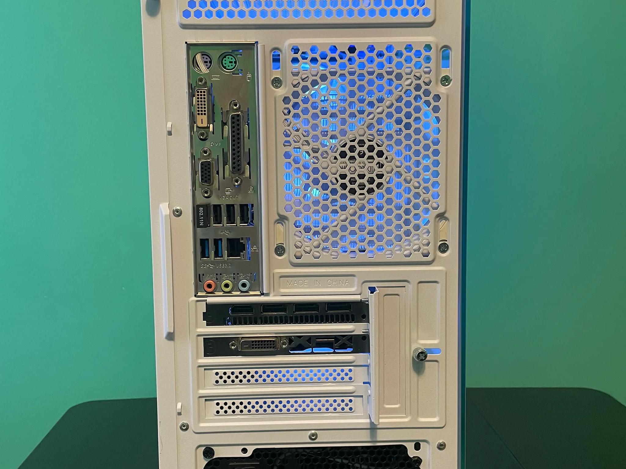 SLEEK Glass Gaming PC | Intel i5 / Nvidia GTX970 / 8GB / 600GB Win 10 Pro WiFi