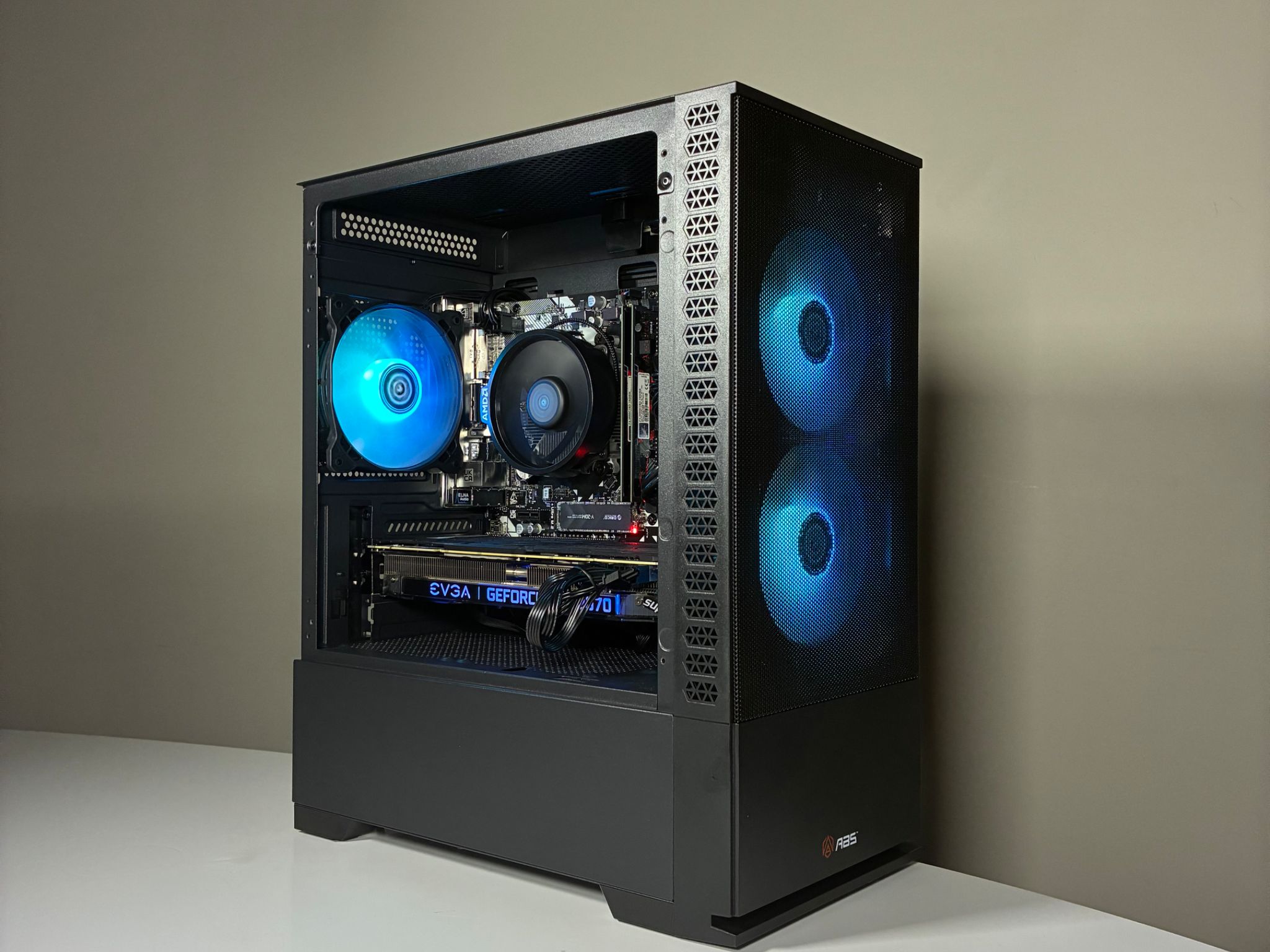 EVGA RTX 2070 Super | Ryzen 5 3600 | 16 GB RAM | 512 GB SSD