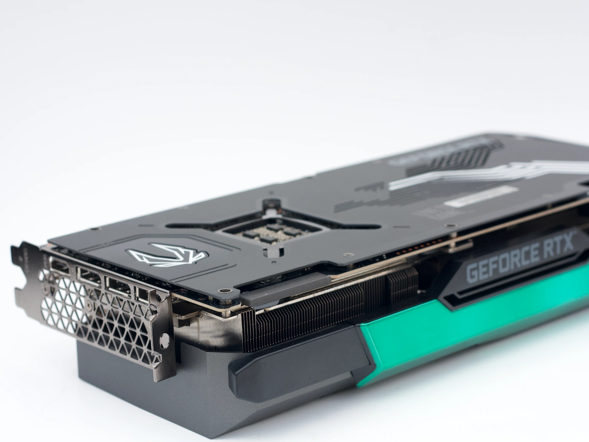 ZOTAC Gaming RTX 3090 Ti AMP Extreme Holo 24GB GDDR6X — Excellent