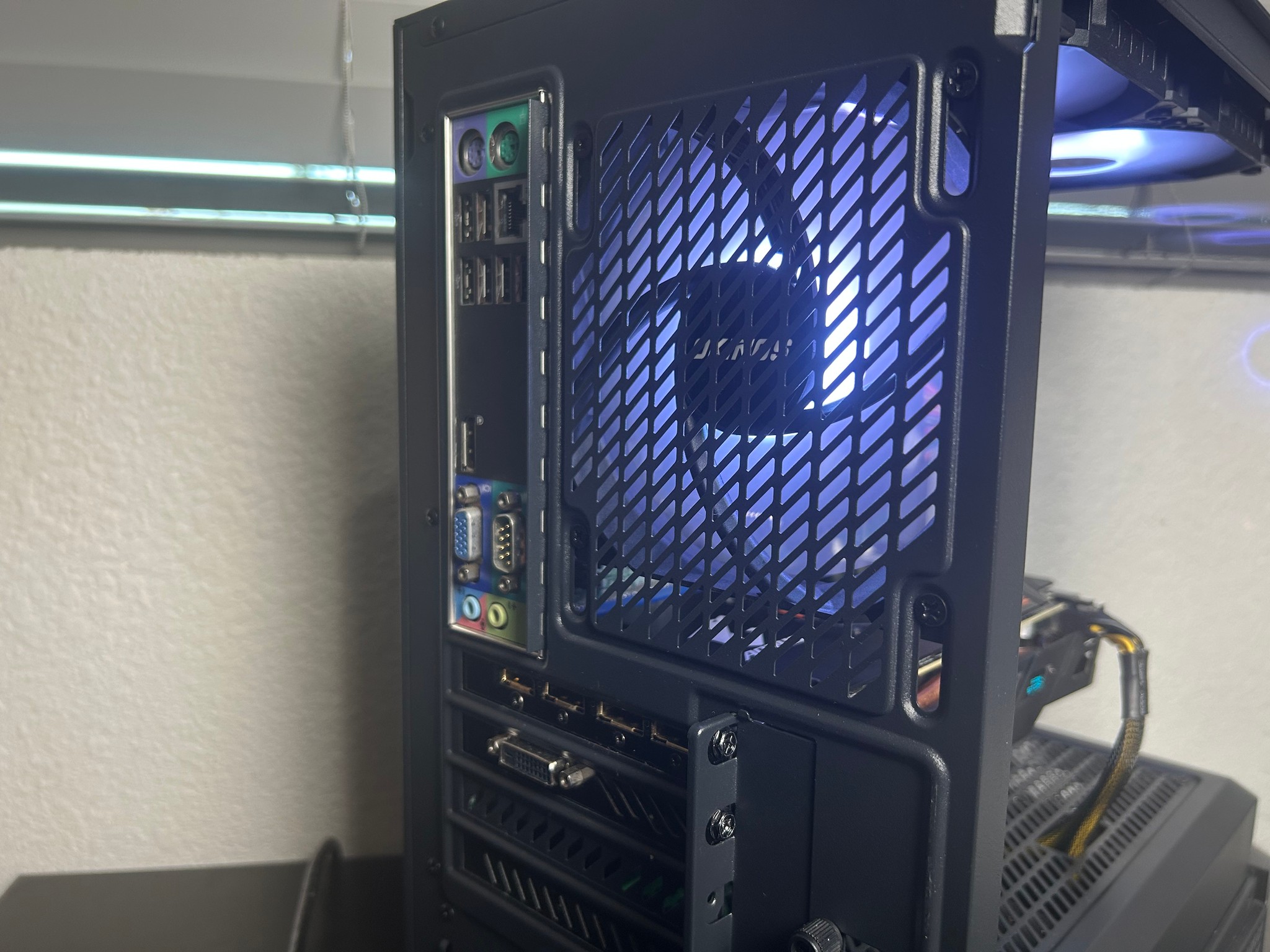 Budget Gaming PC 🎮 | i7* + RX 570 4GB + 16GB RAM