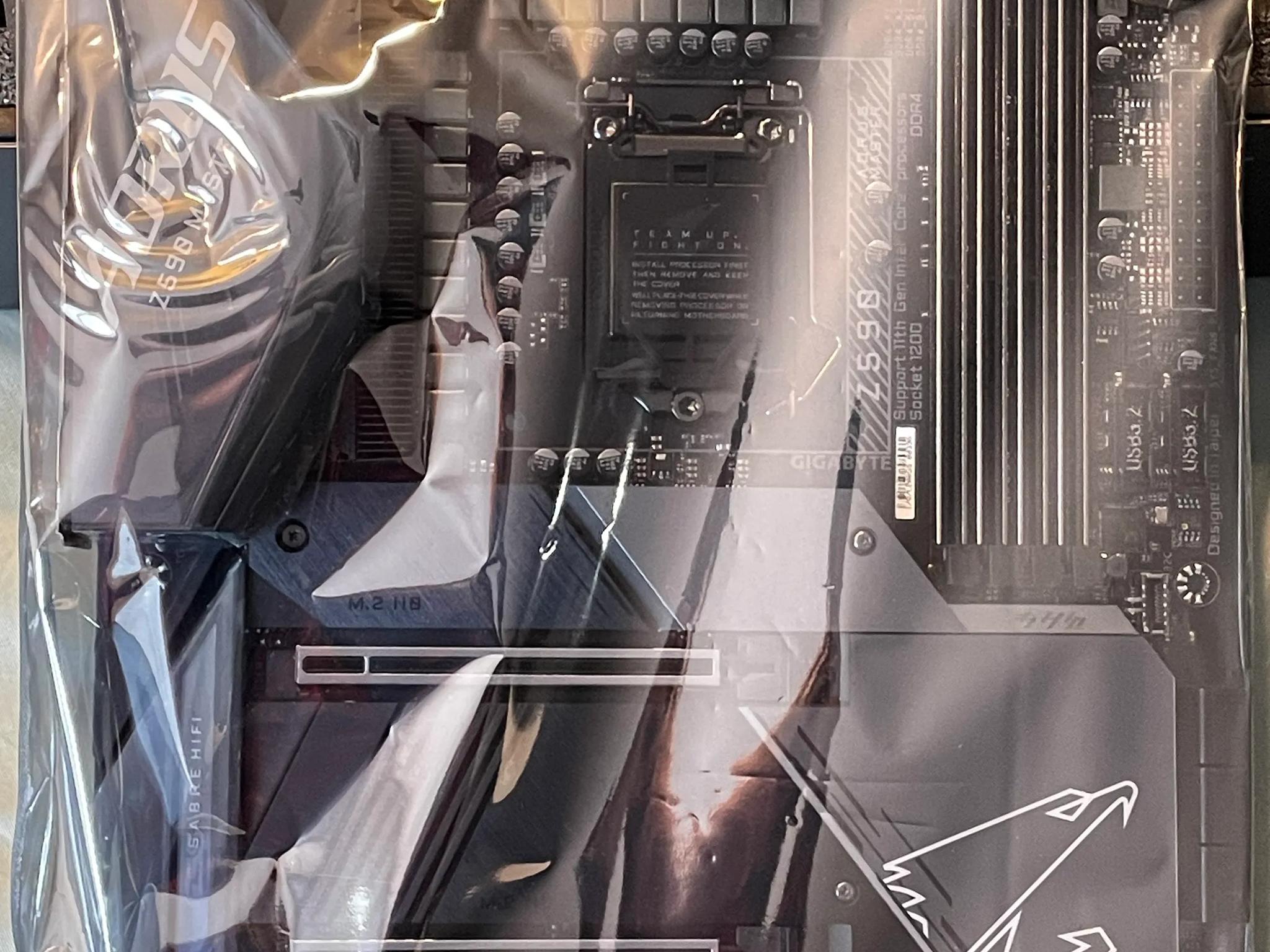 *New* GIGABYTE Z590 AORUS Master LGA 1200/Intel Z590 Gaming Motherboard