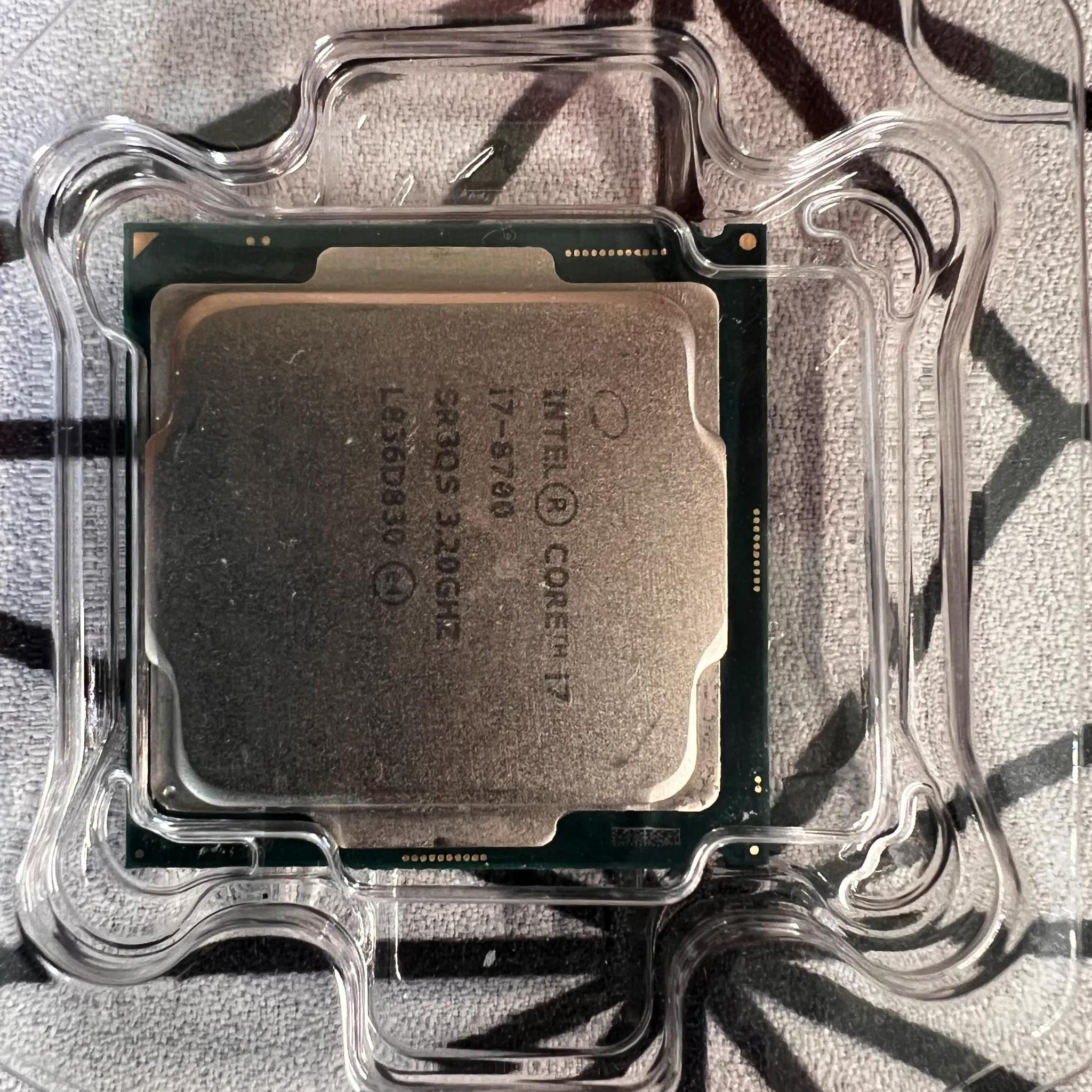 Intel Core i7-8700 3.2GHz