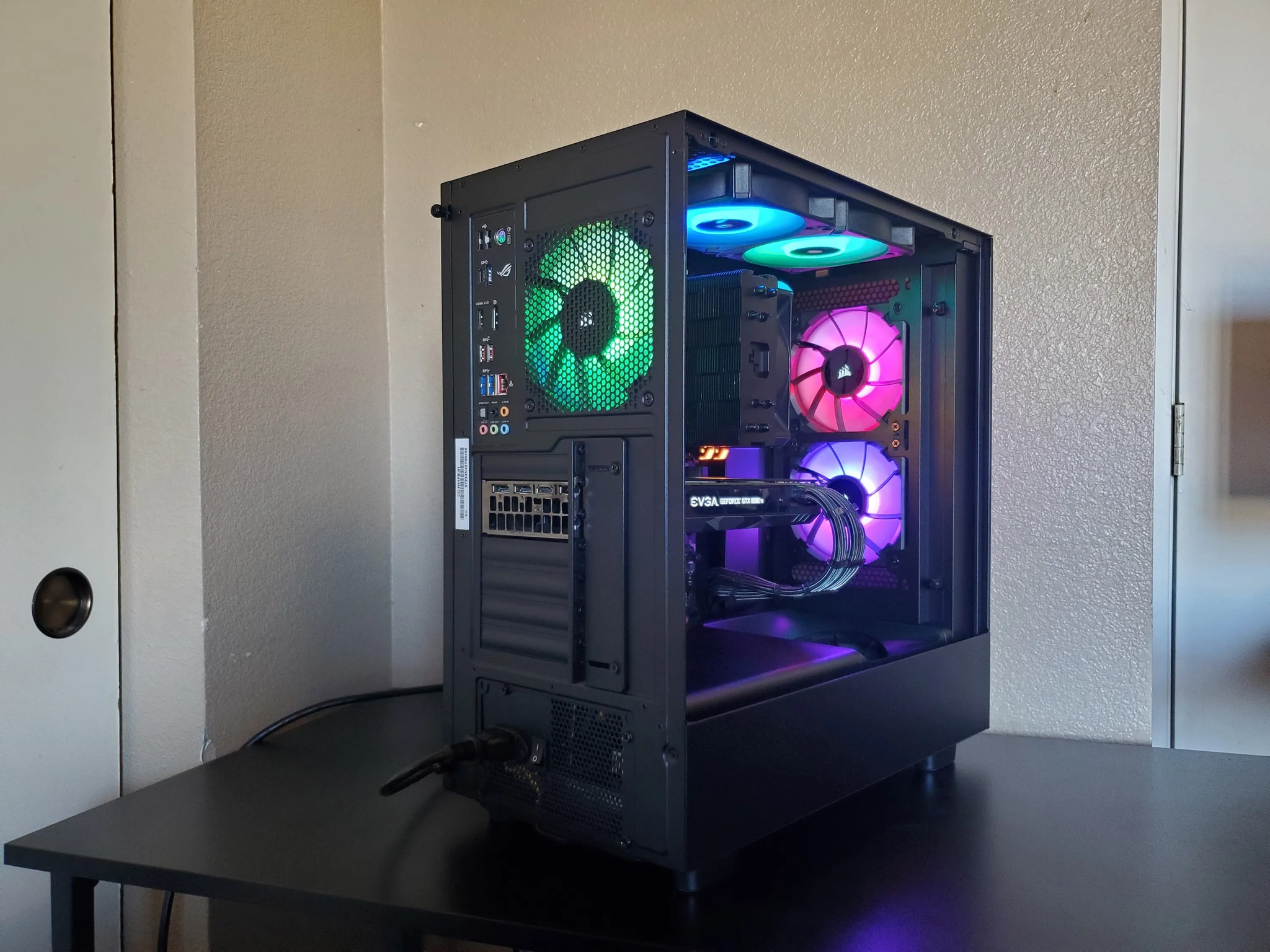 Ryzen 5 5600X | GTX 1080Ti 11GB | 16GB RAM | 1TB M.2 SSD