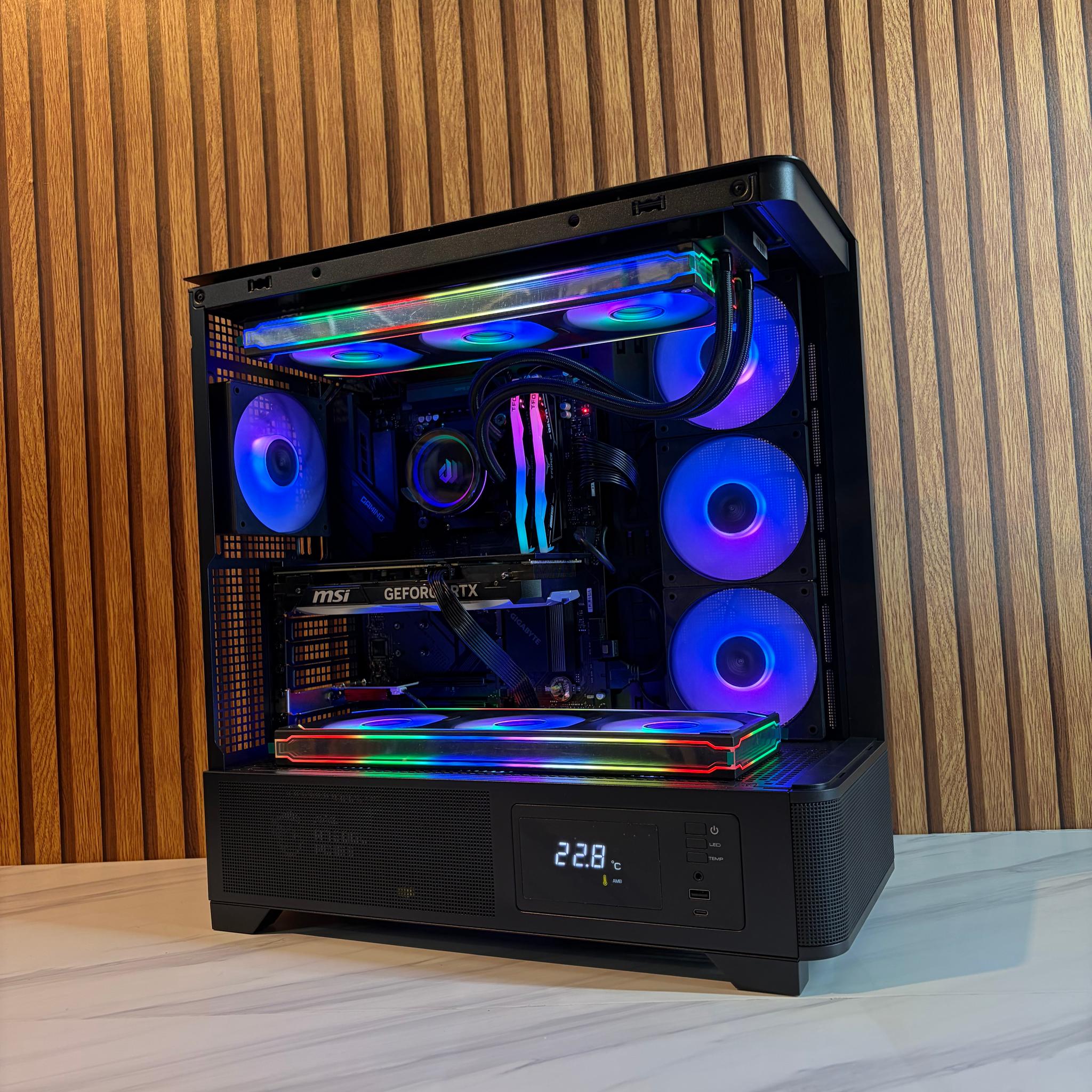 RTX 4070 | RYZEN 5 7600 | 16gb DDR5 | 1TB SSD| 360MM | 750W