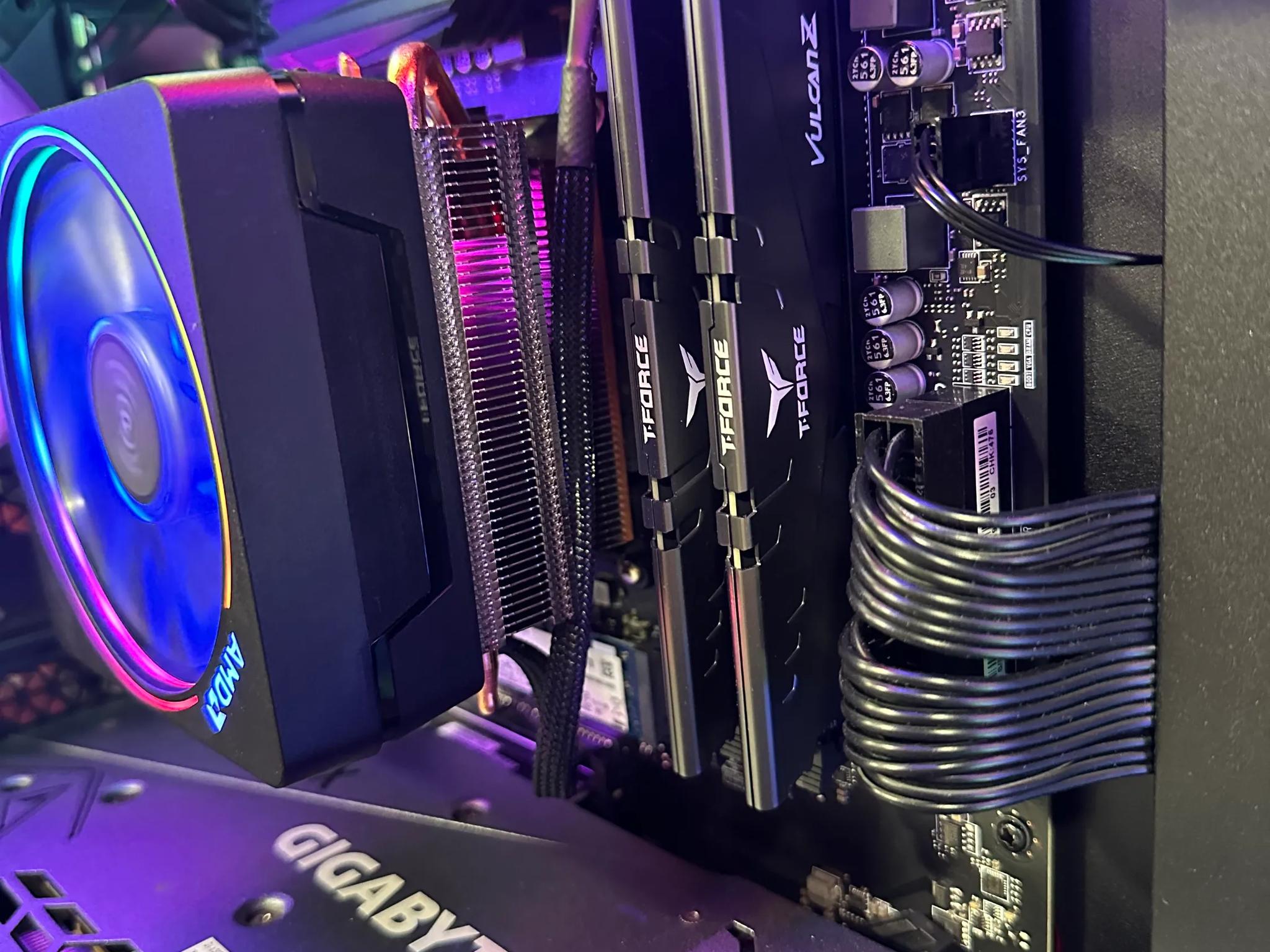 RTX 3070 Ti - Ryzen 9 3900x - 64 Gb RAM - 1 TB M.2 SSD - Custom Gaming PC