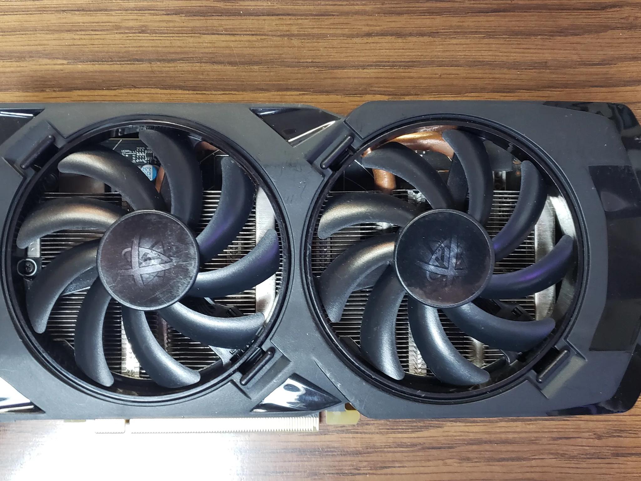 XFX RX 470 graphics card with Hot Swap fans 4gb memory