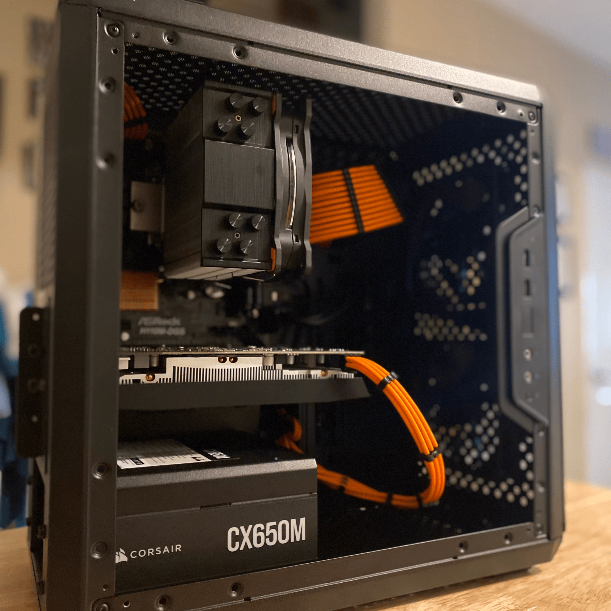 Custom Gaming PC i7 6700/ 32GB RAM 3200Mhz/Radeon RX 570 8GB