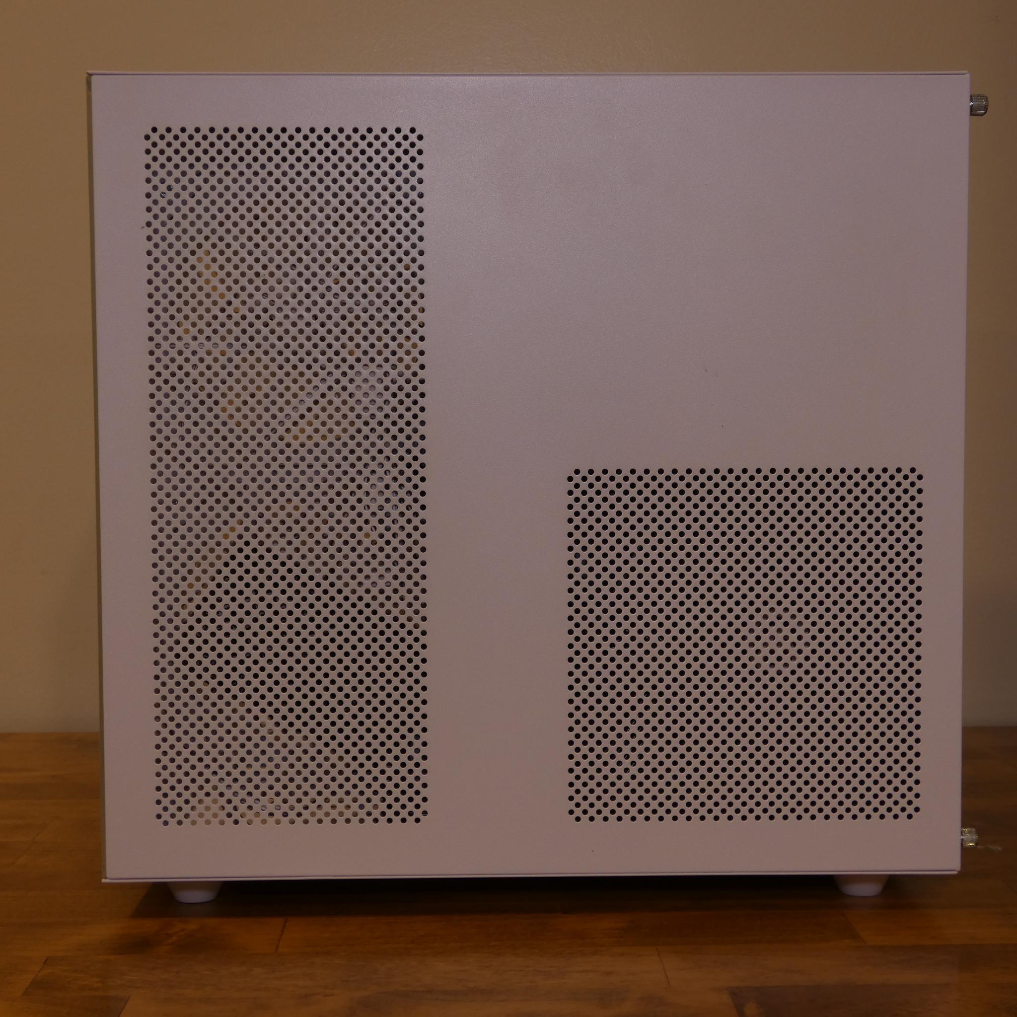 Custom All White Gaming PC | RX 580 8GB | Xeon 12-Core | 32GB RAM | 1TB NVMe SSD | RGB