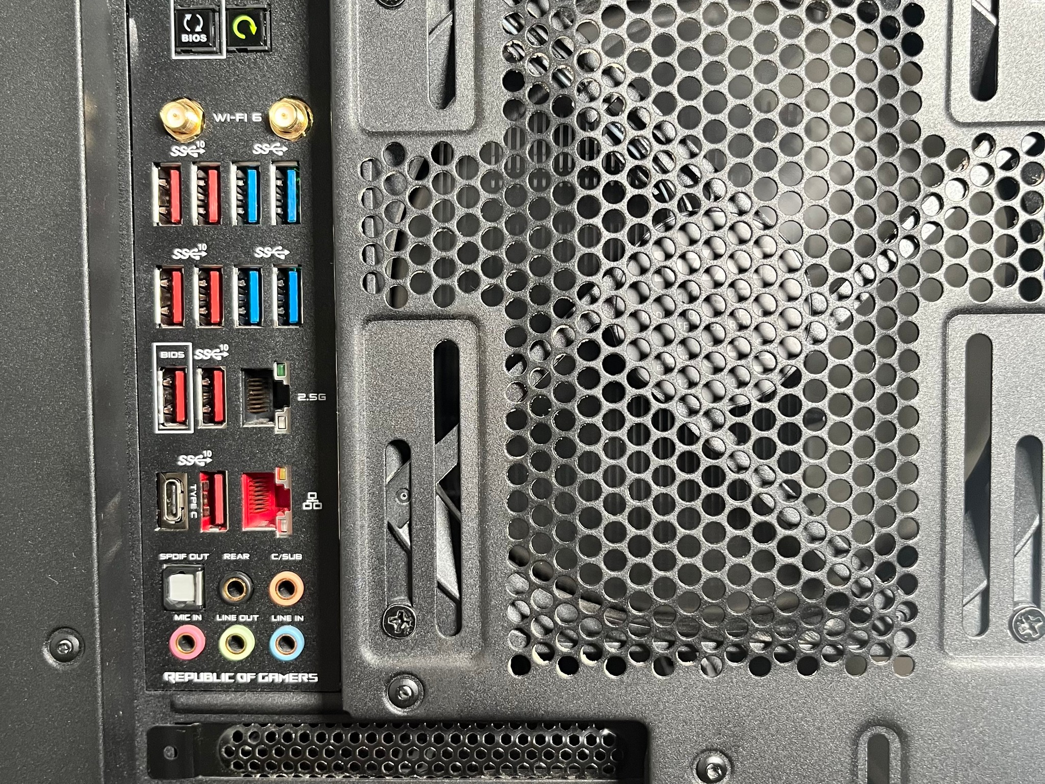 🥷Stealth RTX 1440p Beast🥷 Ryzen 9 3900x | RTX 3070 TI | 32GB RAM | 2TB Storage | Wi-Fi