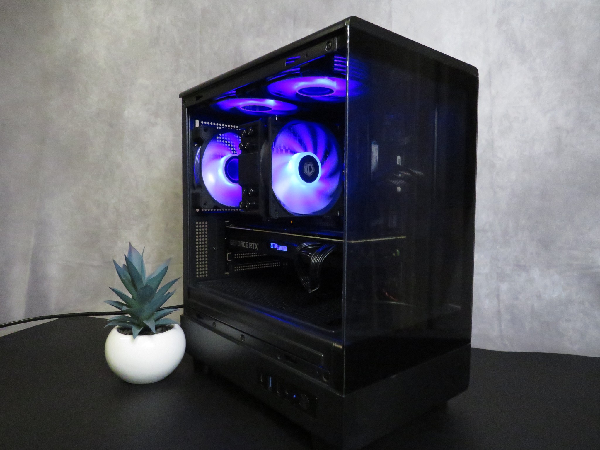 Great Mid-Range Gamer: Ryzen 5 3600X + RTX 2070 Super + 16 GB DDR4 + 1 TB NVME