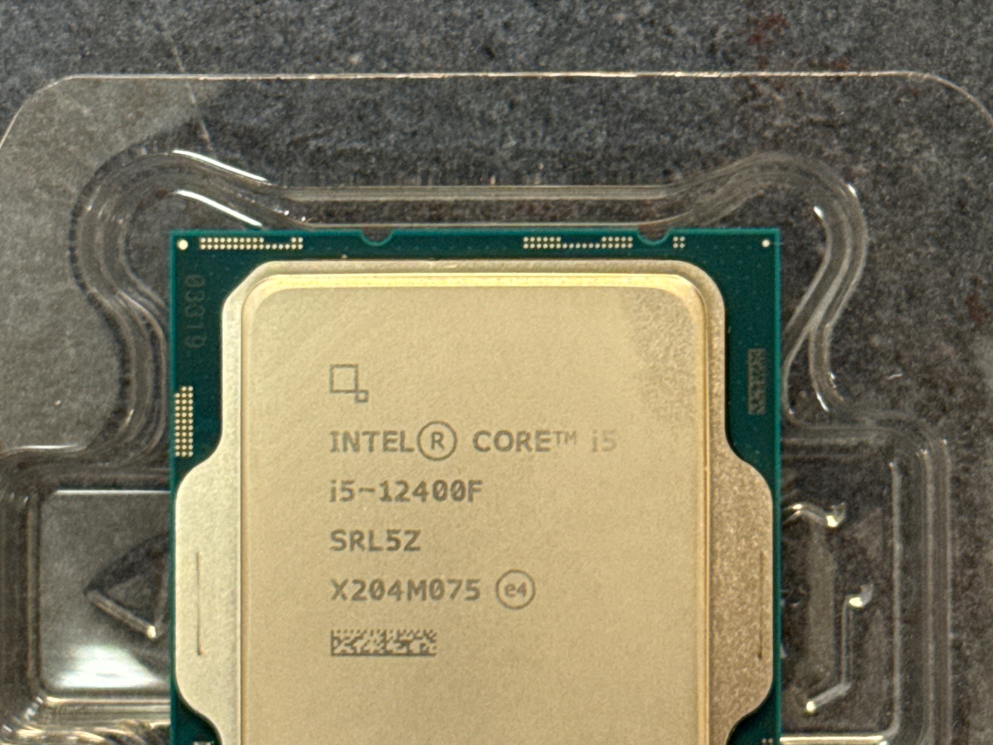 Intel Core i5-12400F