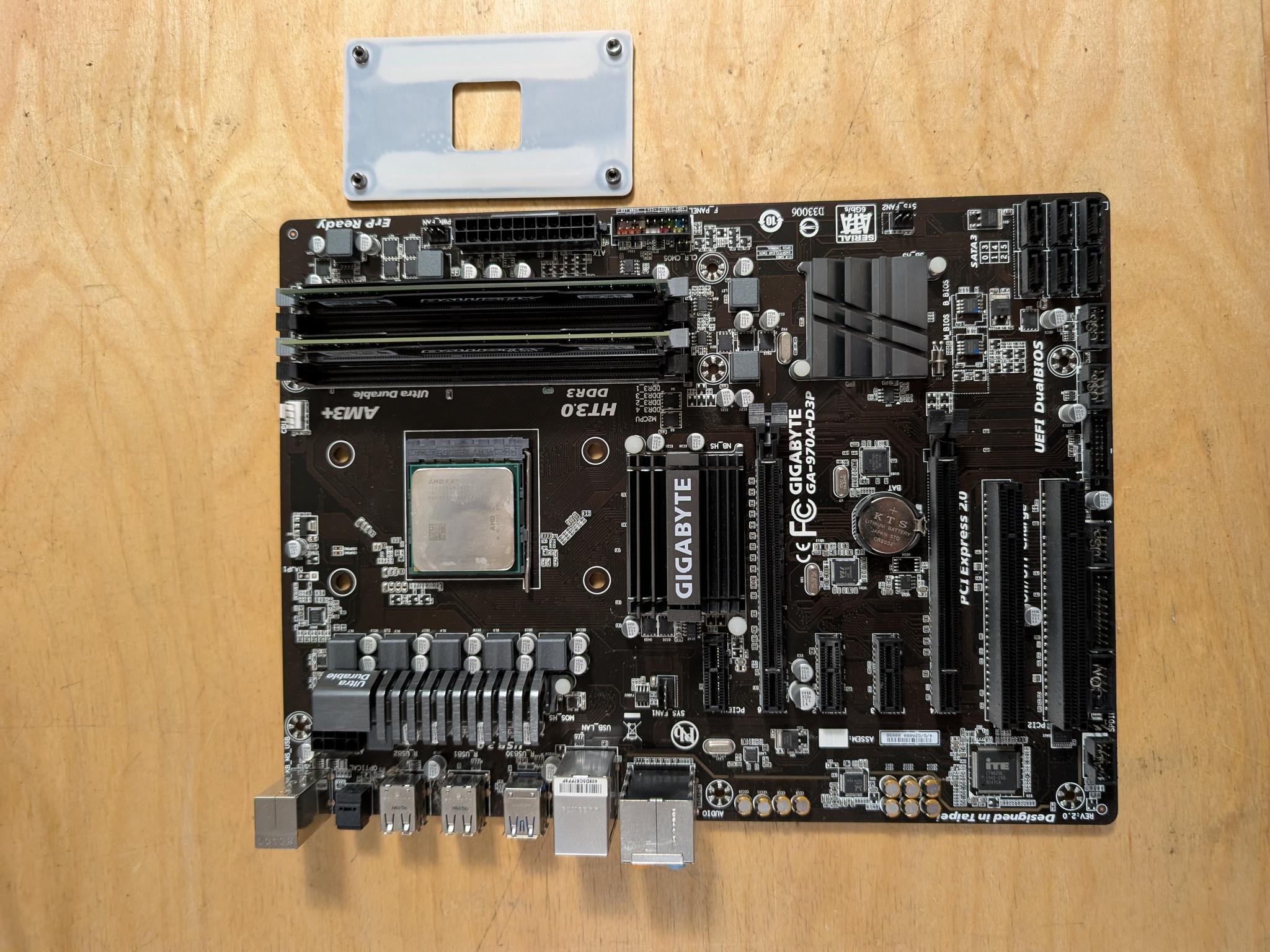 Gigabyte 970A + AMD FX 6300 + 8GB DDR3