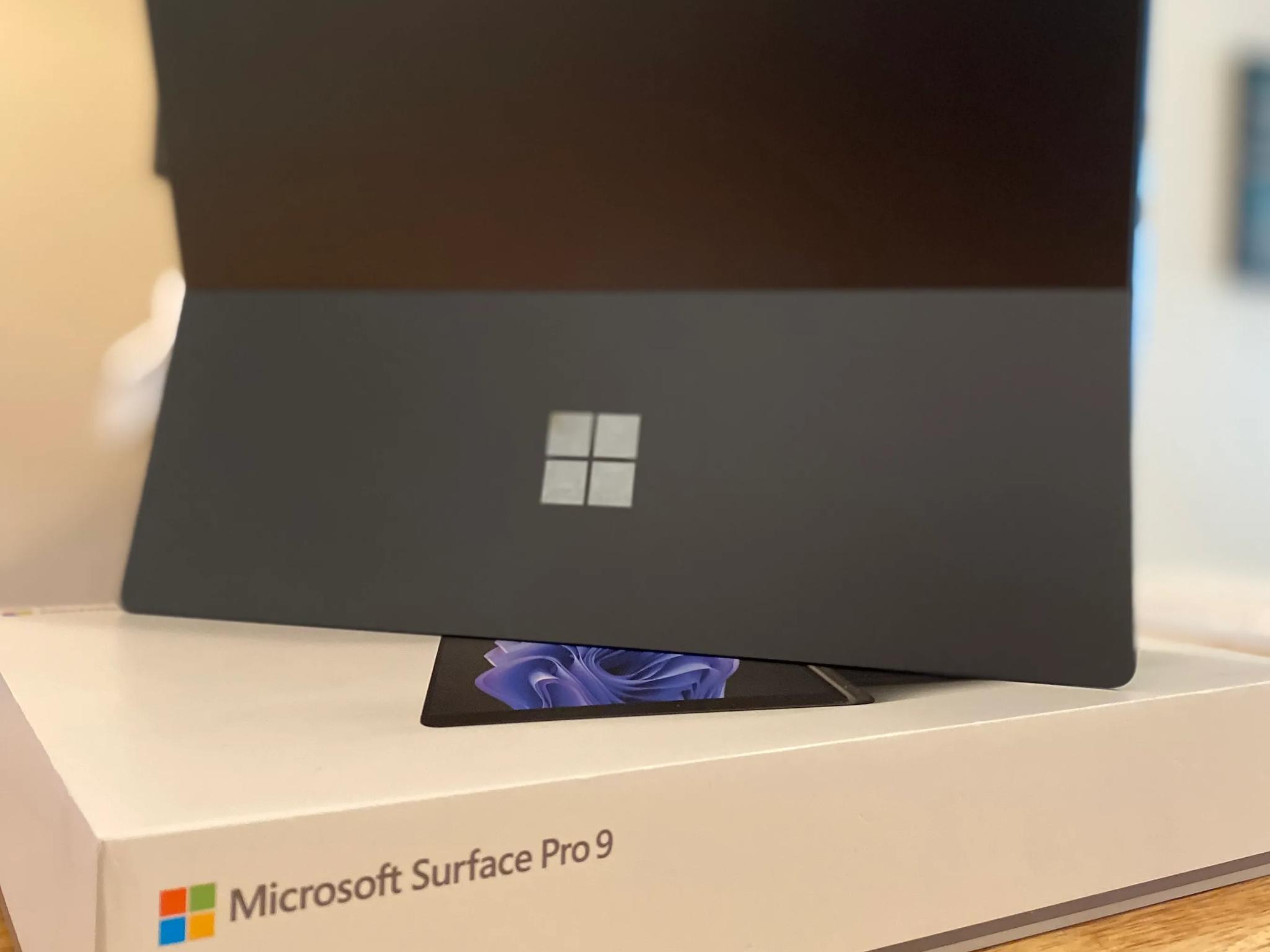 Microsoft Surface PRO 9 Model 2038 / Wi-Fi 6E connectivity / Bluetooth® Wireless 5.1 technology