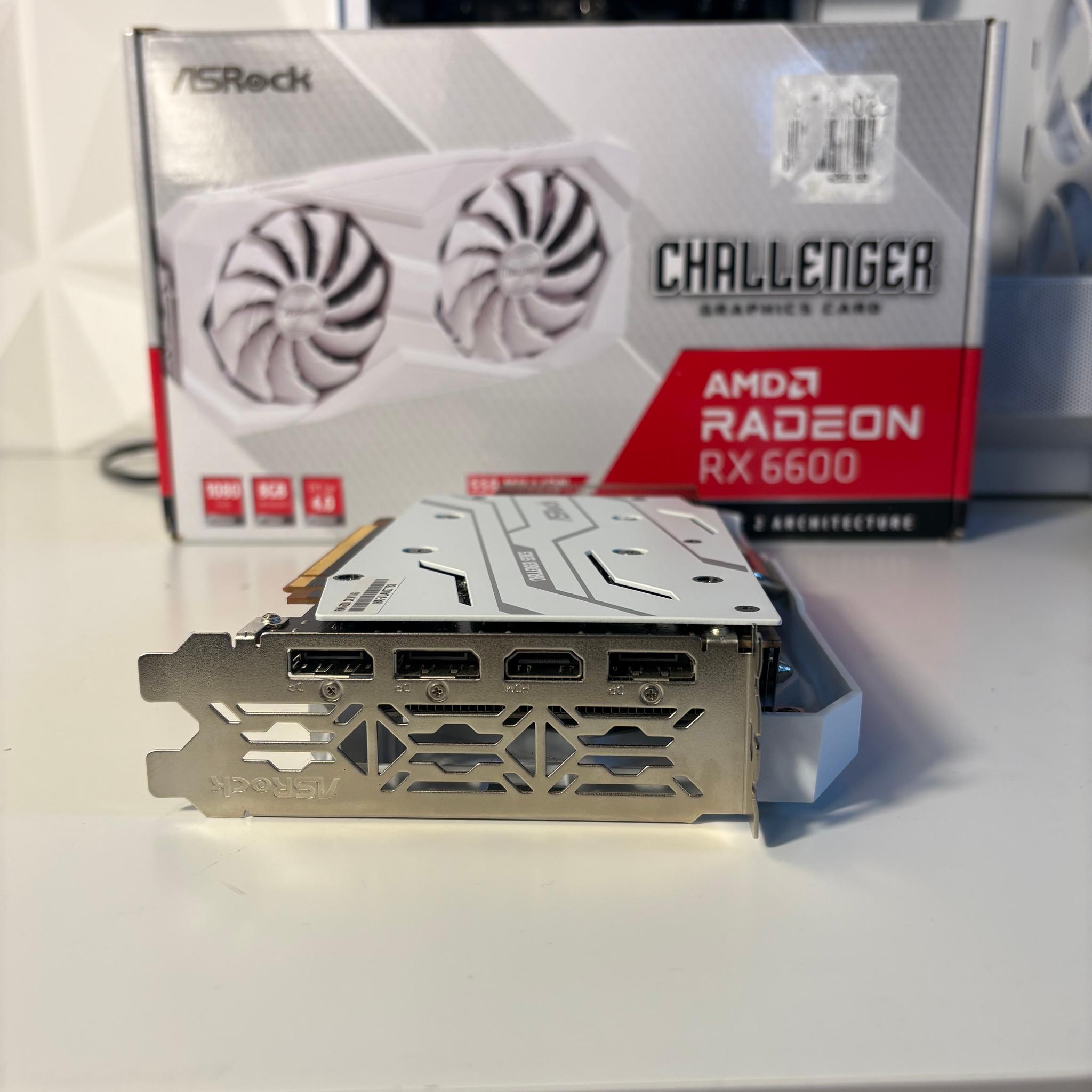 AMD Radeon RX 6600 8GB - Asrock Challenger White