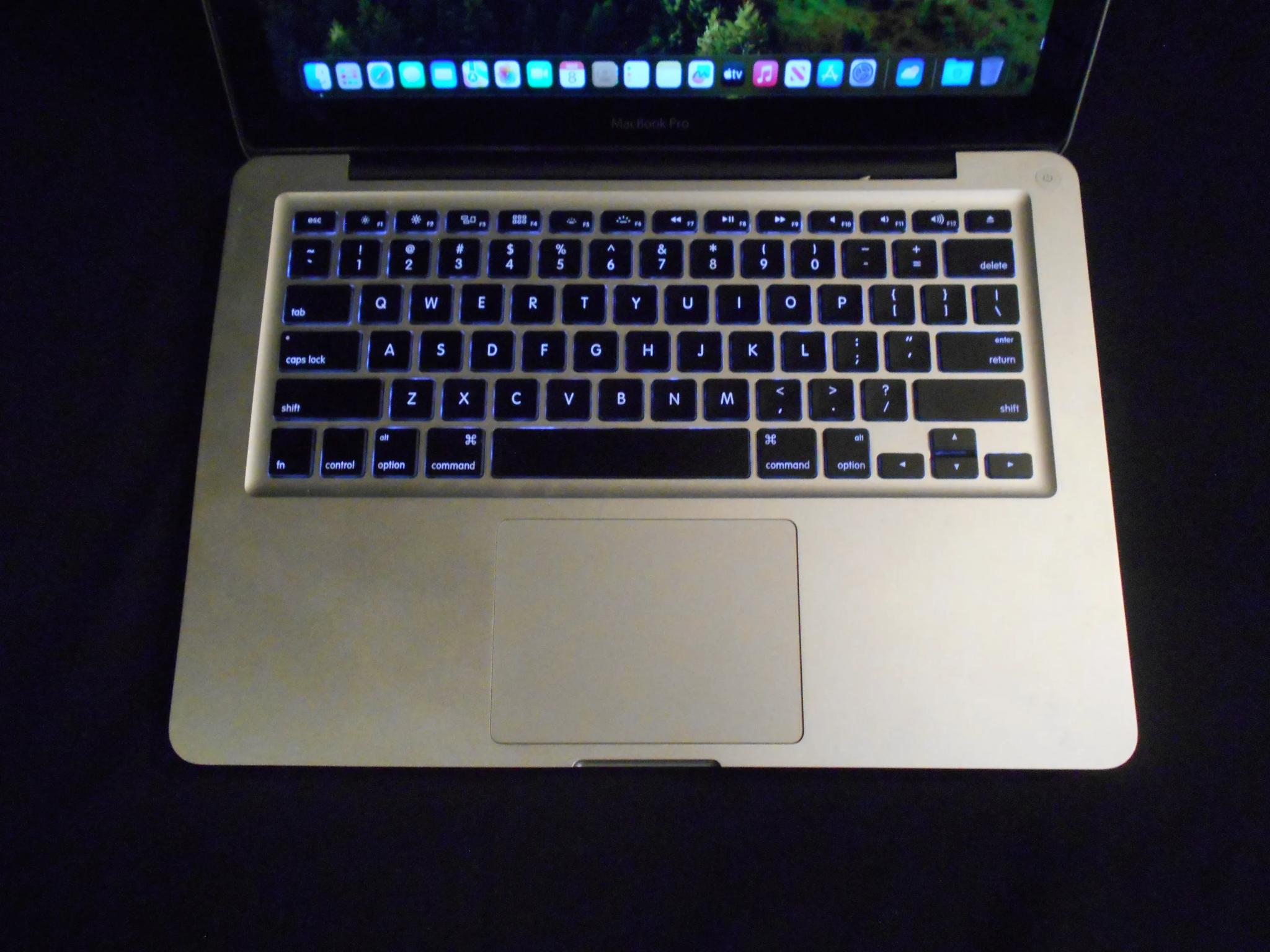 Macbook Pro i7 16gb Ram Sonoma