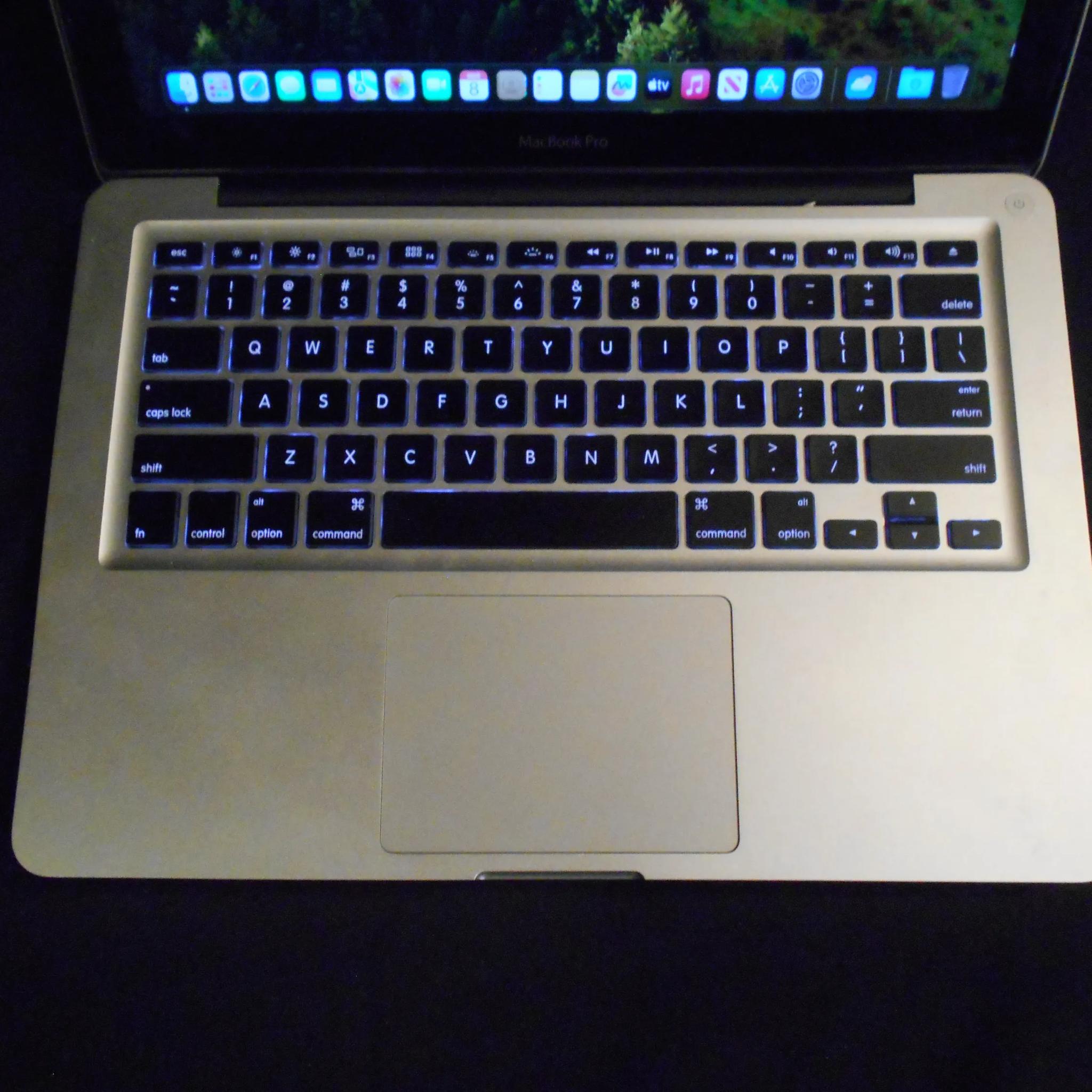 Macbook Pro i7 16gb Ram Sonoma