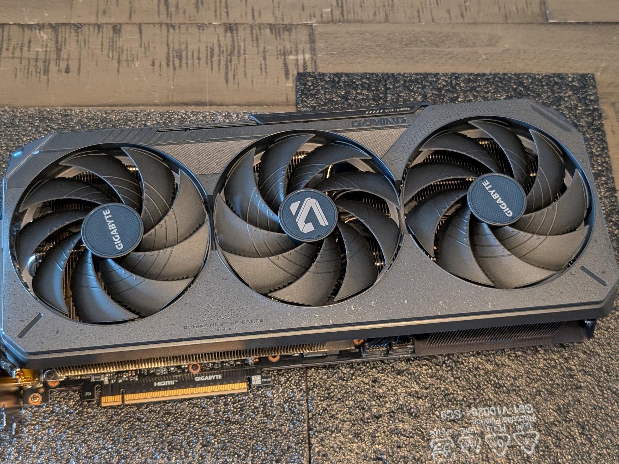 GIGABYTE GeForce RTX 5090 GAMING OC 32G