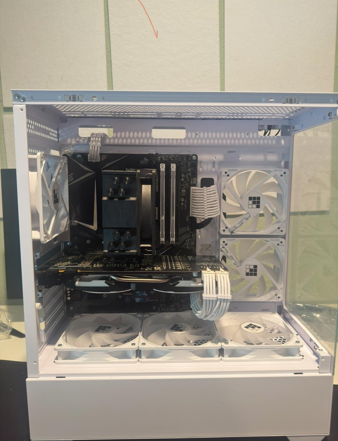 Mid Range Gaming PC i7 9700k & GTX 1080TI