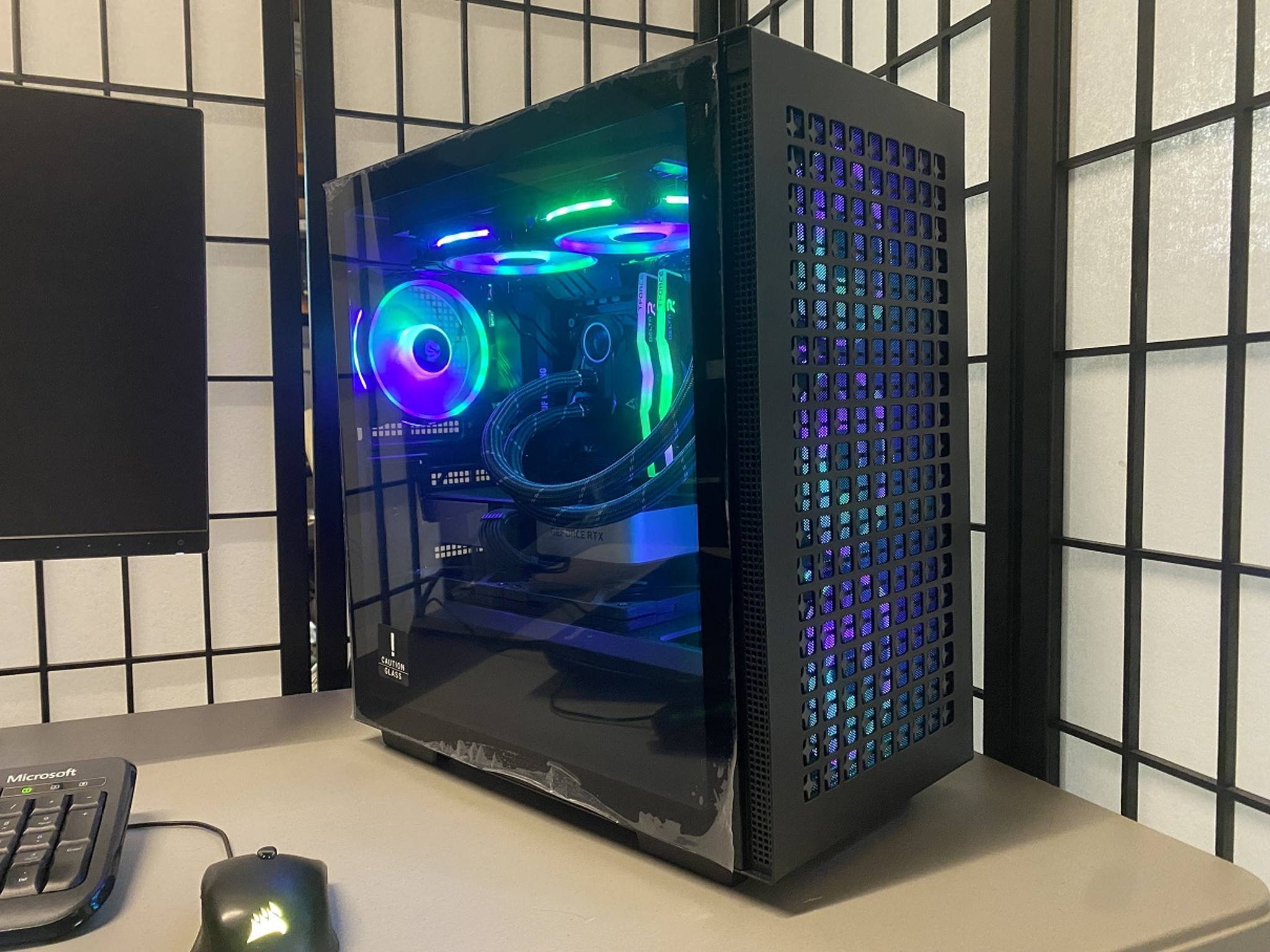 nVidia RTX 3060 TI, Ryzen 5 5600x, 32GB DDR4 3600MHz, 2 x Crucial 1TB NVMe, 650W Gold, WiFi/BT