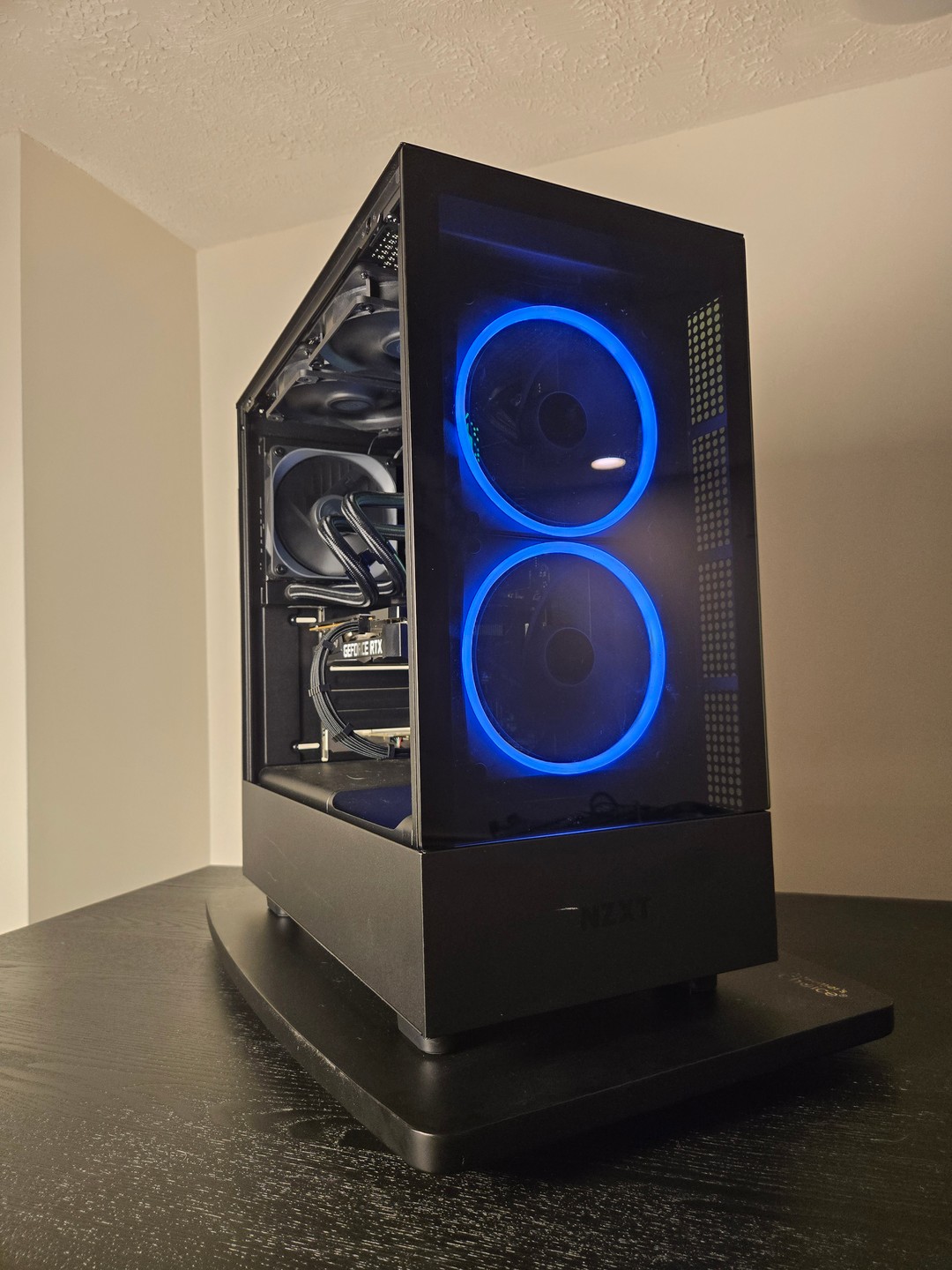 RTX 3060 12gb | Ryzen 5 5600X | 16gb DDR4 | 800gb Storage | Jawa