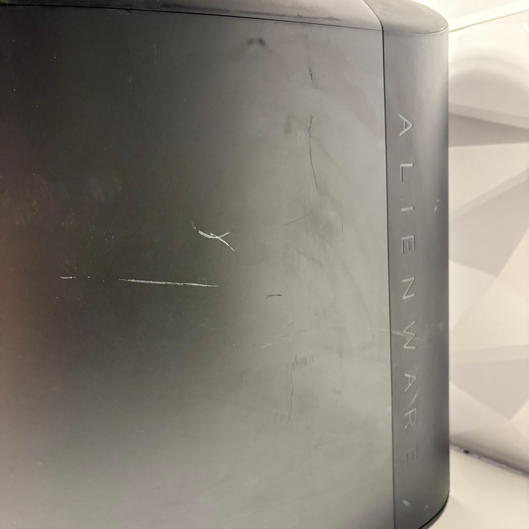 😡💢 //Alienware// 💢😡 - Ryzen 7 3700X, RX 5700 XT, 1TB SSD, 16GB DDR4 by EXT PC