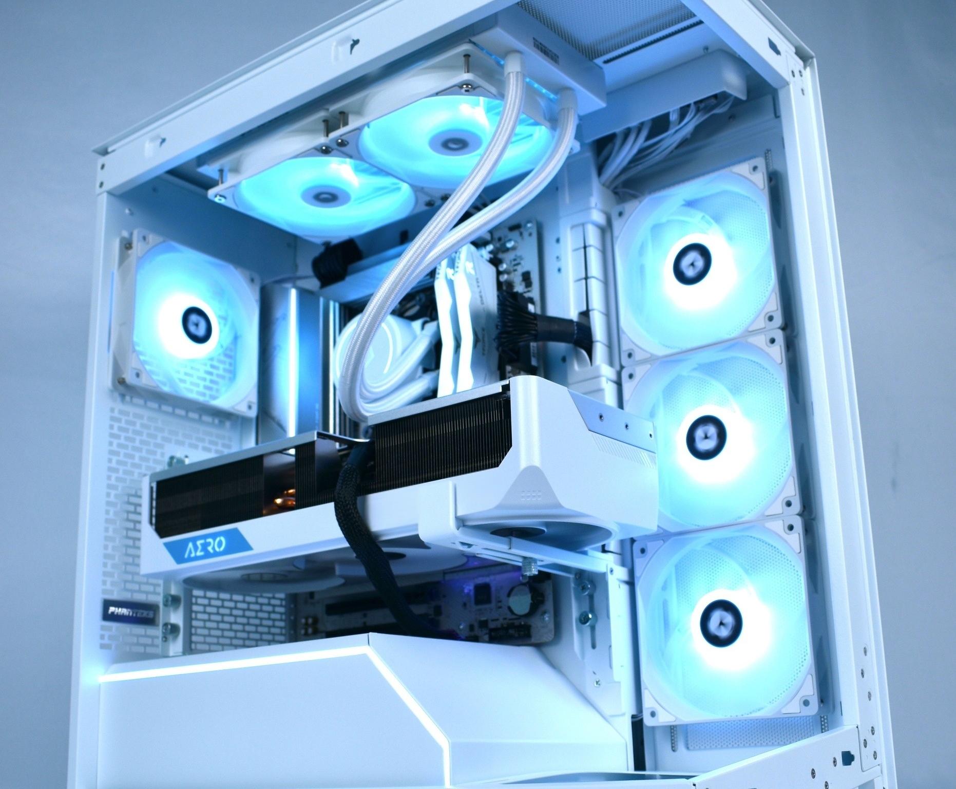 ⚡️GODLIKE⚡️ 1440p/4K Gaming/Streaming PC | Ryzen 7 9800X3D, AMD RX 9070 XT, 2TB SSD, 32GB DDR5 | W