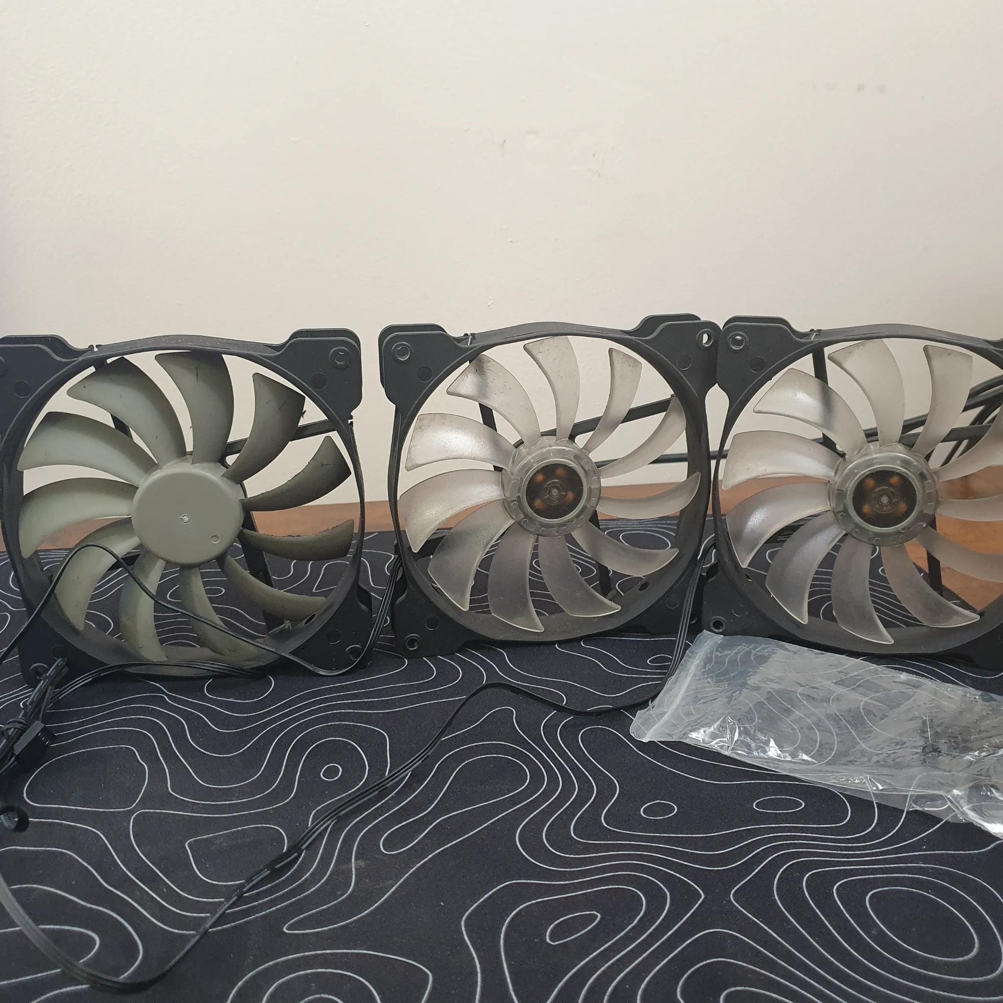 3 Corsair White Led fans (Great Deal) with screws
