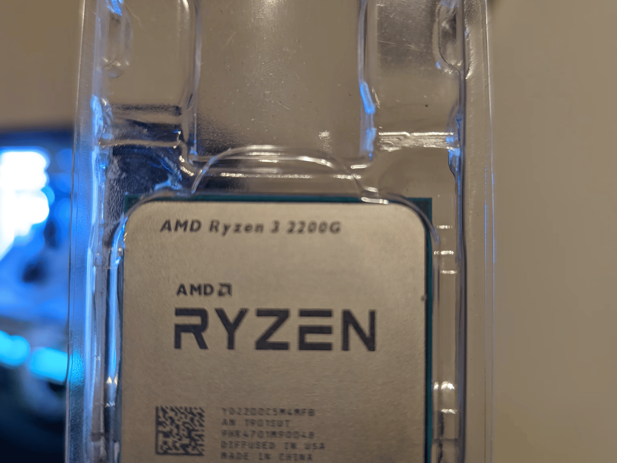 Used AMD Ryzen 3 2200G CPU with cooler