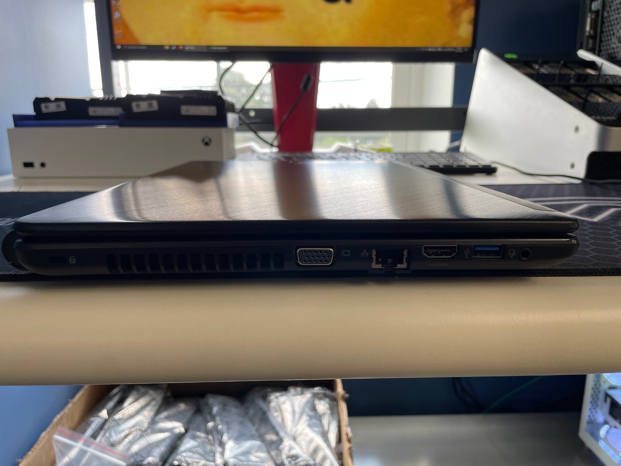 Acer Travelmate P