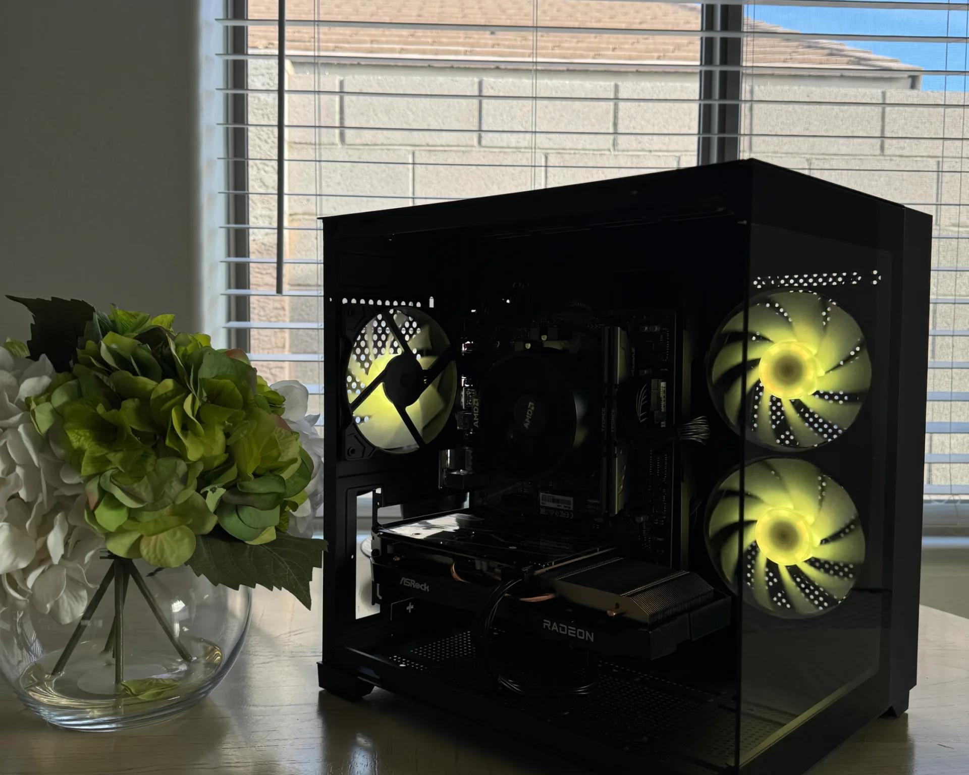 Competitive Gaming Pc - Ryzen 5 / Radeon RX 66008GB / 1tb SSD